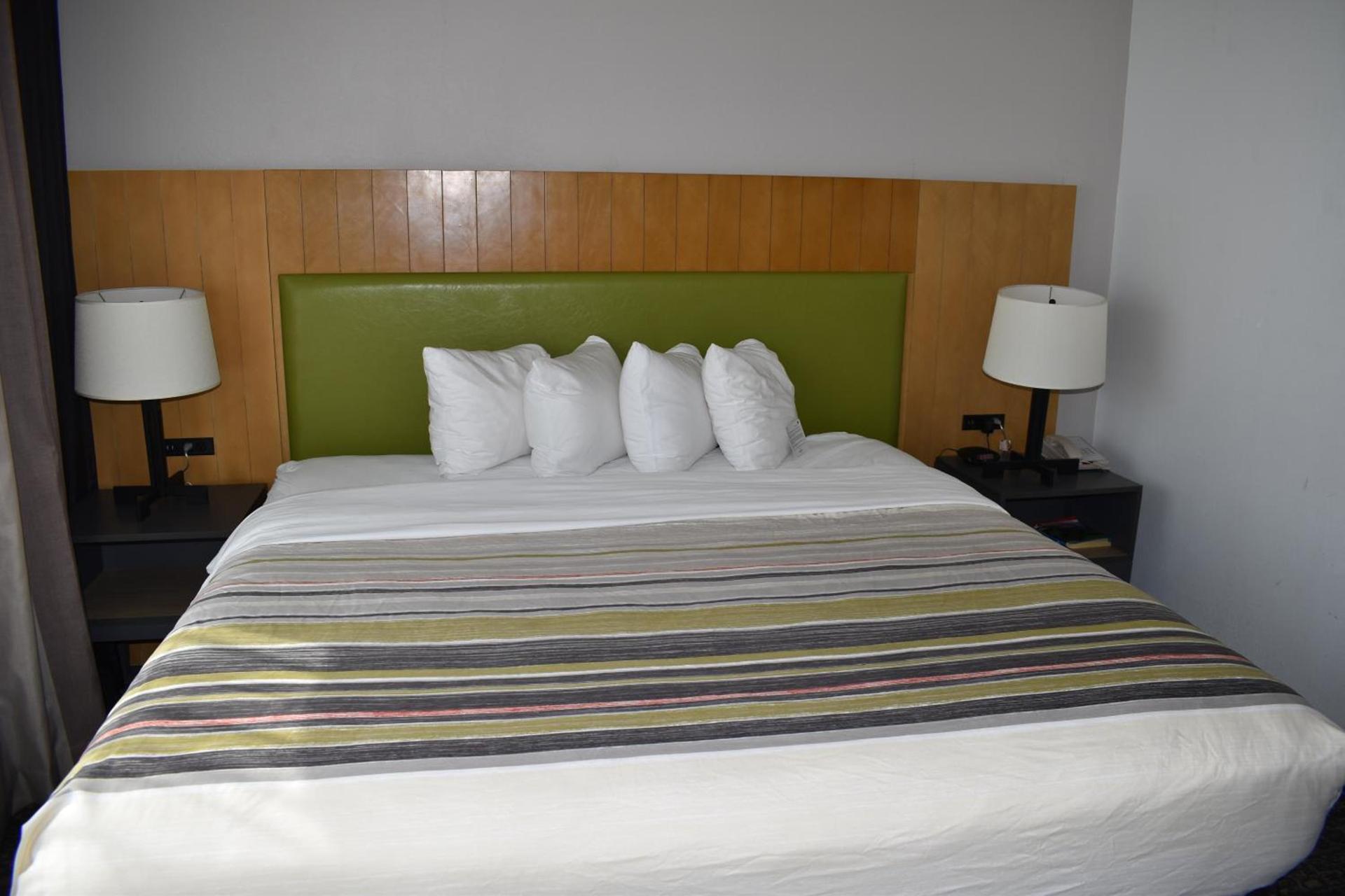 Country Inn & Suites by Radisson, Hagerstown, MD photo 53