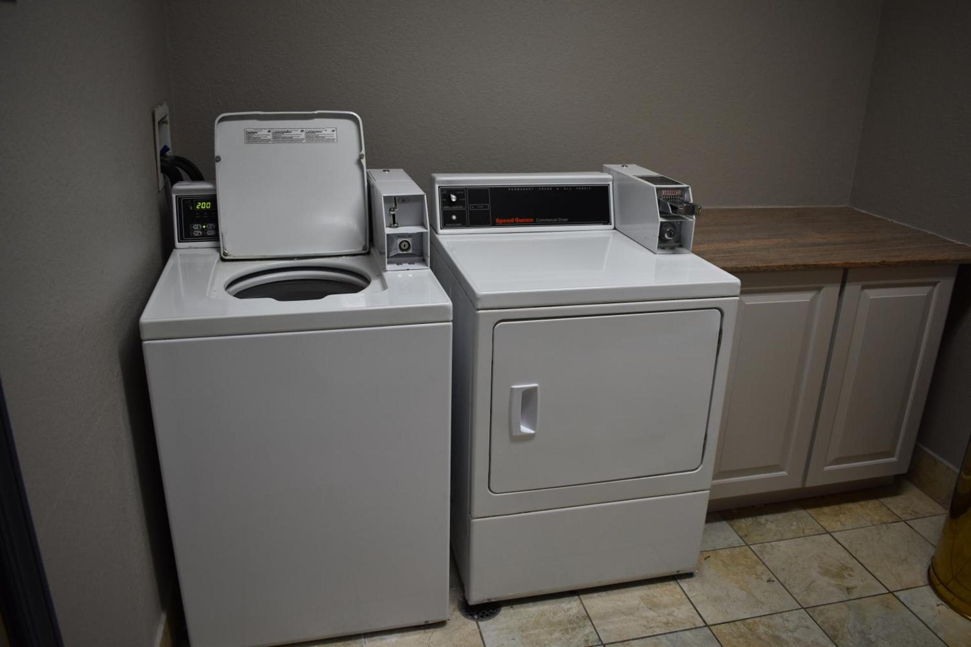 Country Inn & Suites by Radisson, Hagerstown, MD photo 41