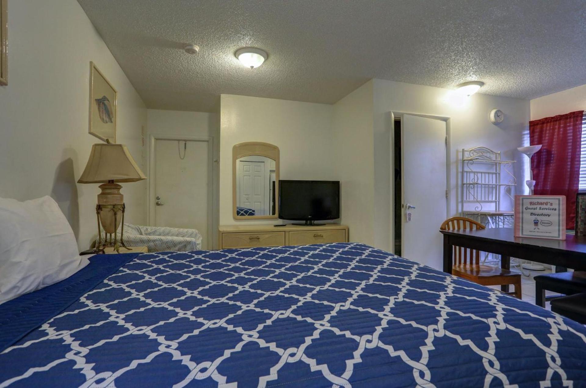 Richard's Motel Studios photo 16