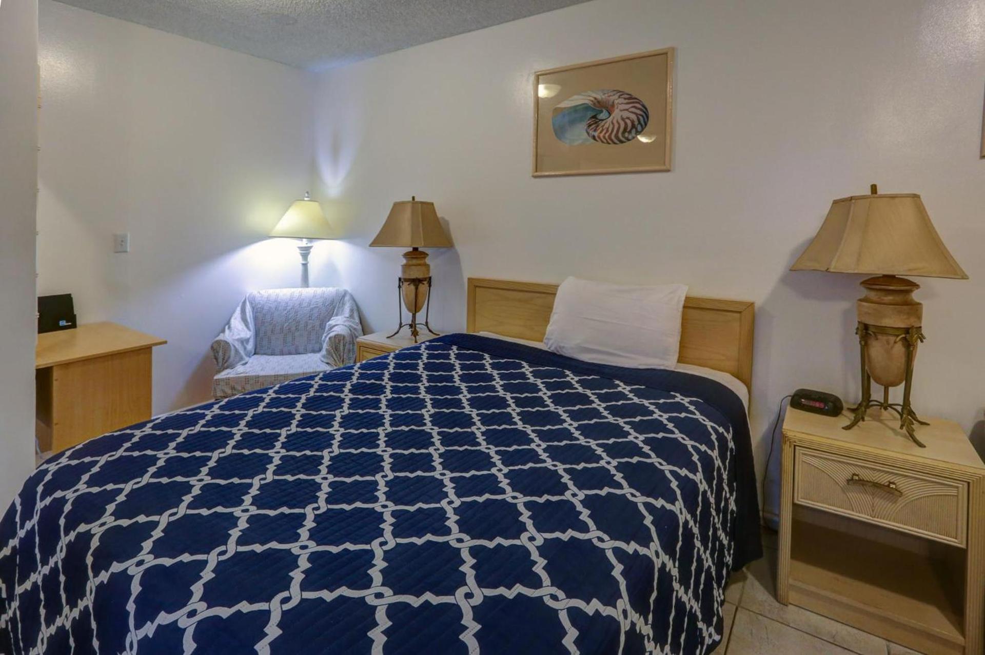 Richard's Motel Studios photo 17