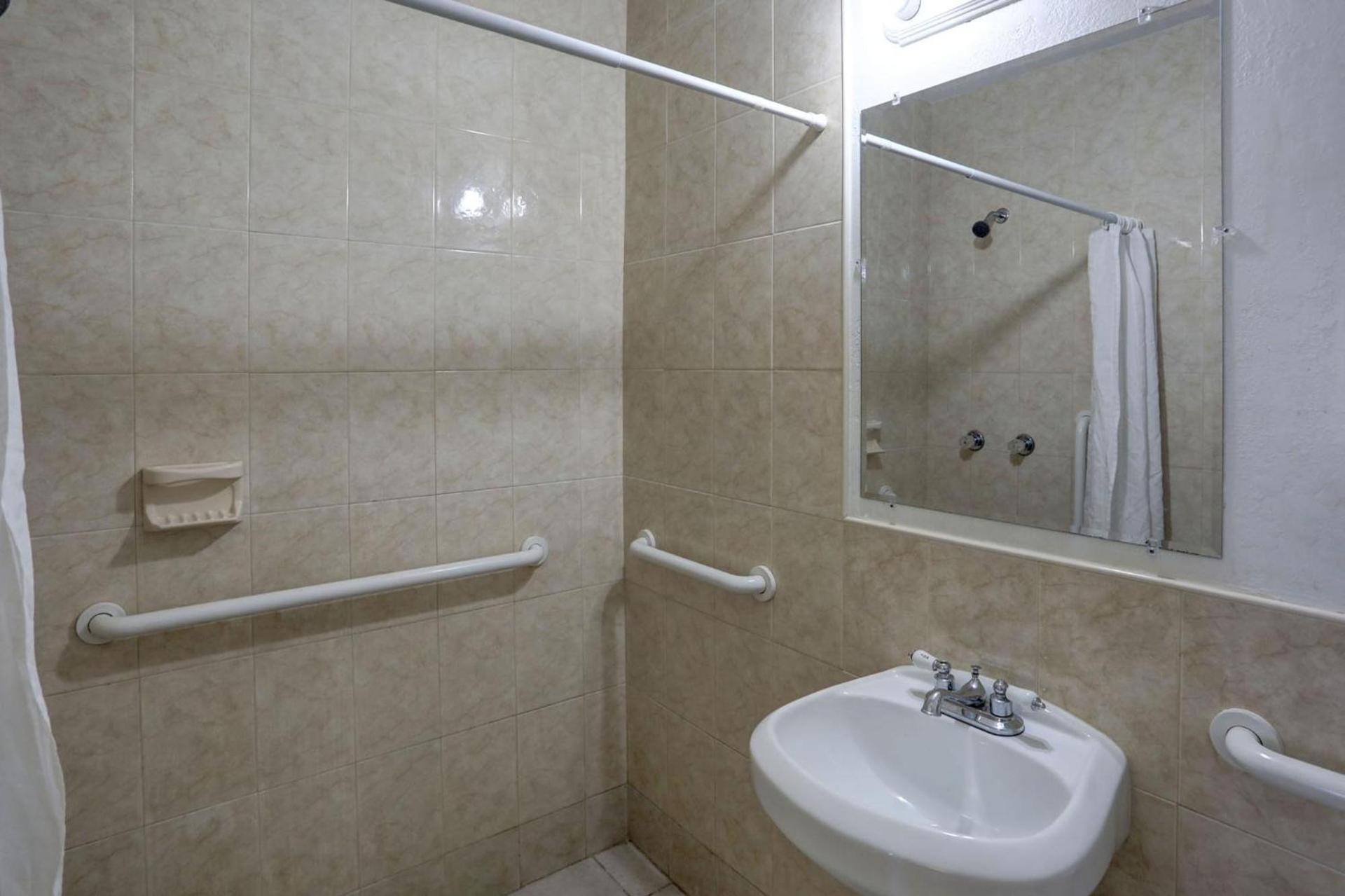 Richard's Hotel photo 13