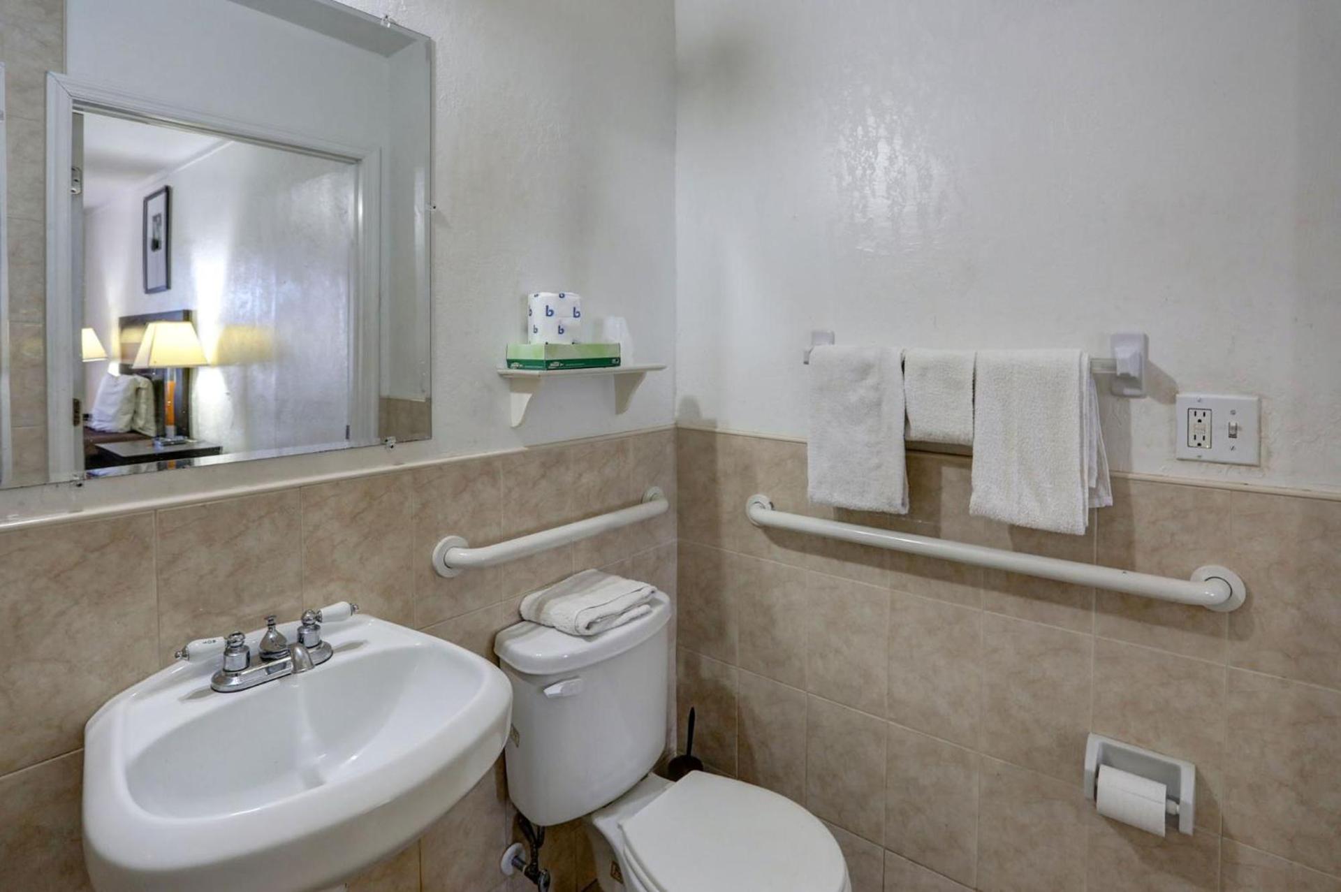 Richard's Hotel photo 14