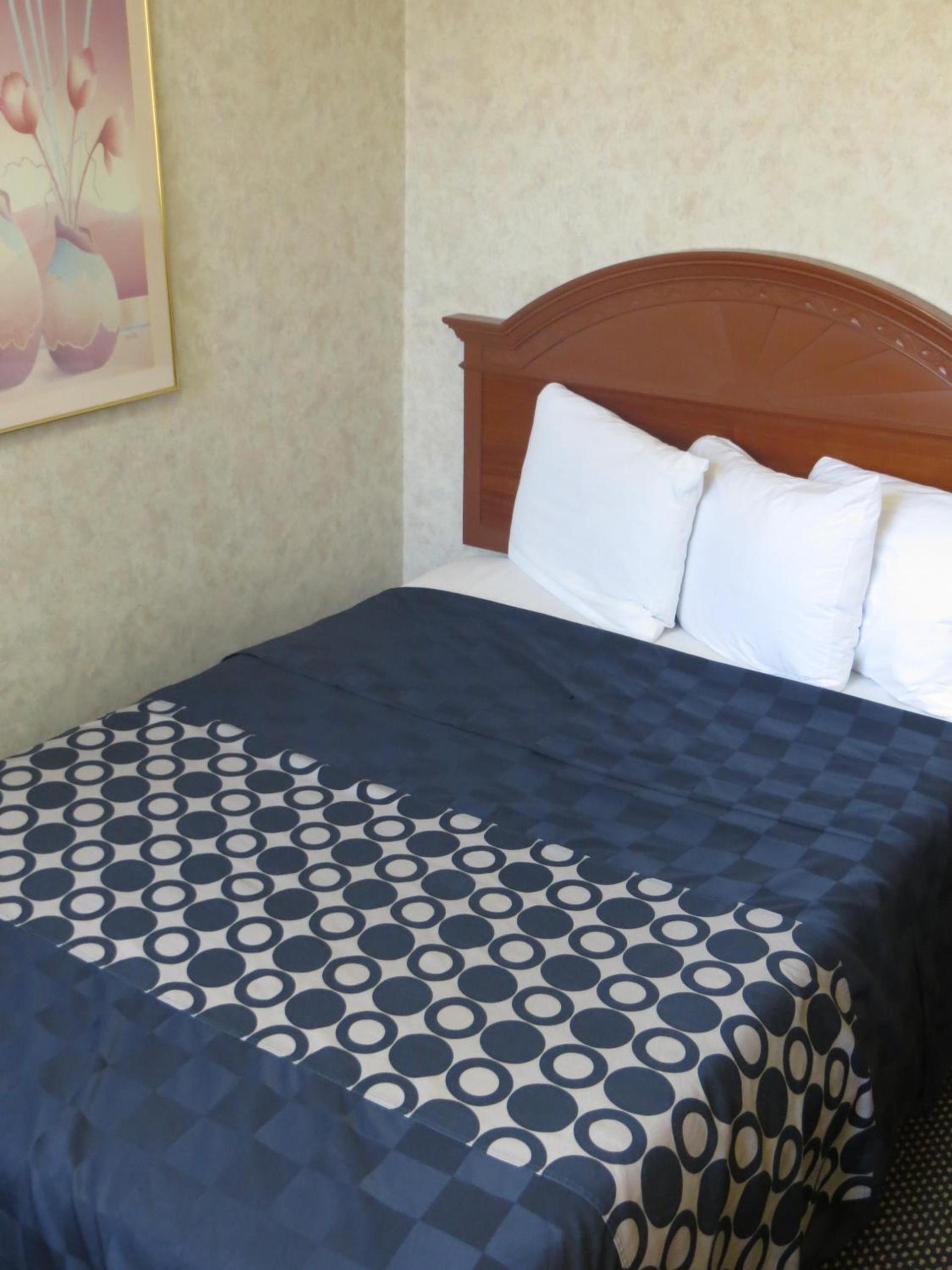Days Inn by Wyndham Los Angeles LAX Airport Stadium Area photo 20