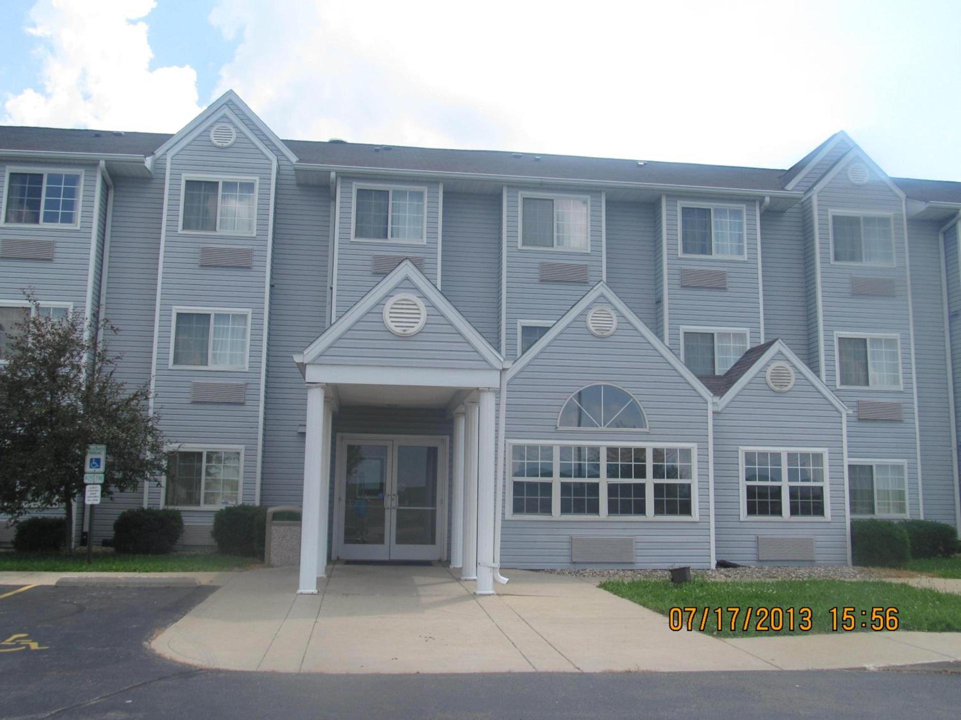 Microtel Inn by Wyndham Champaign photo 2