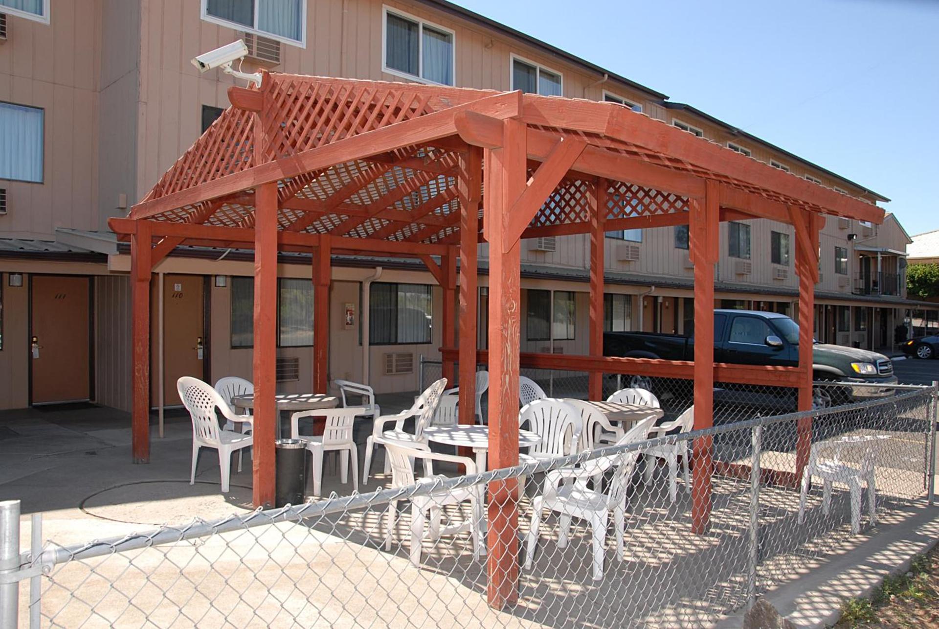 Redmond Inn photo 16