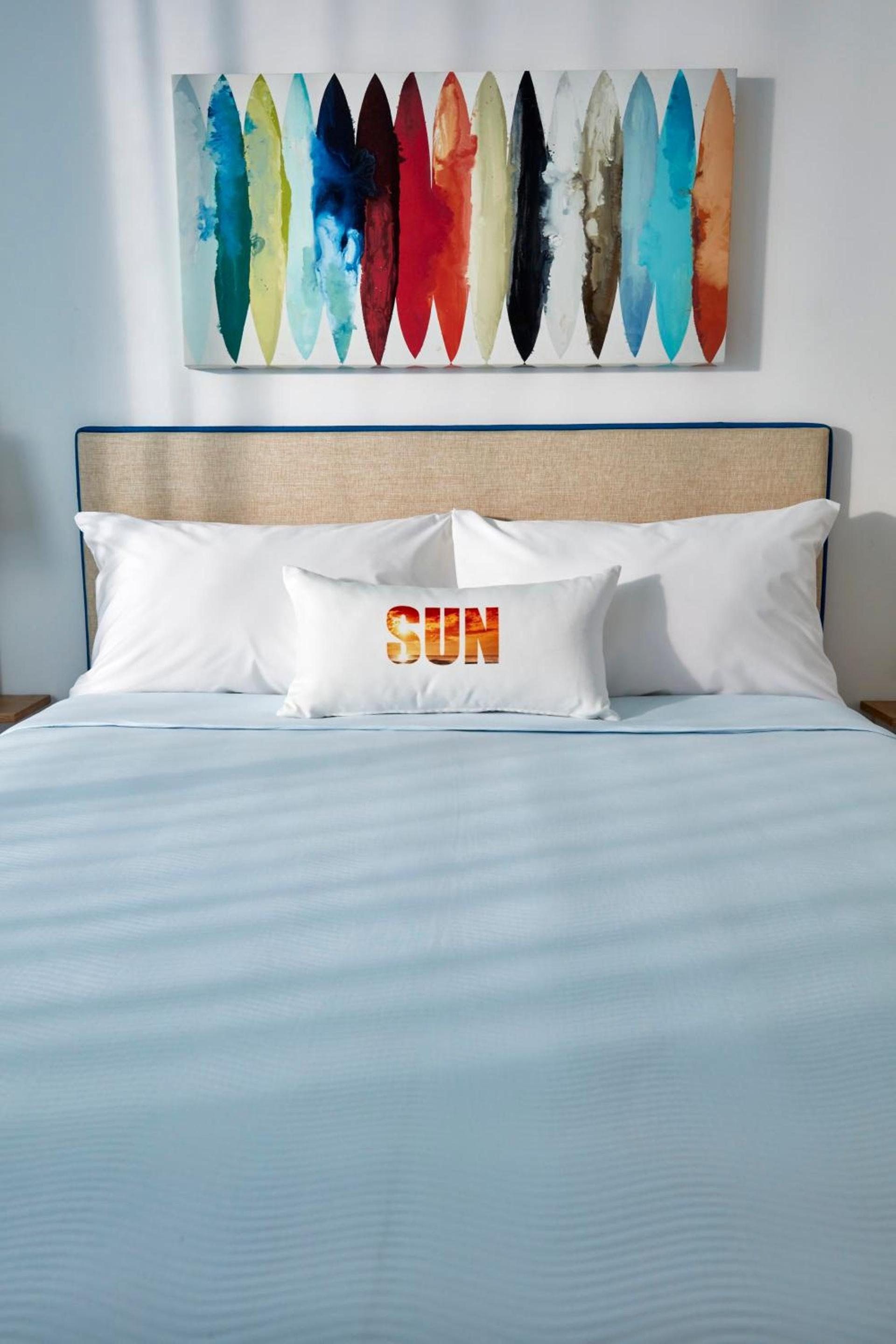 Universal's Endless Summer Resort - Surfside Inn and Suites photo 18