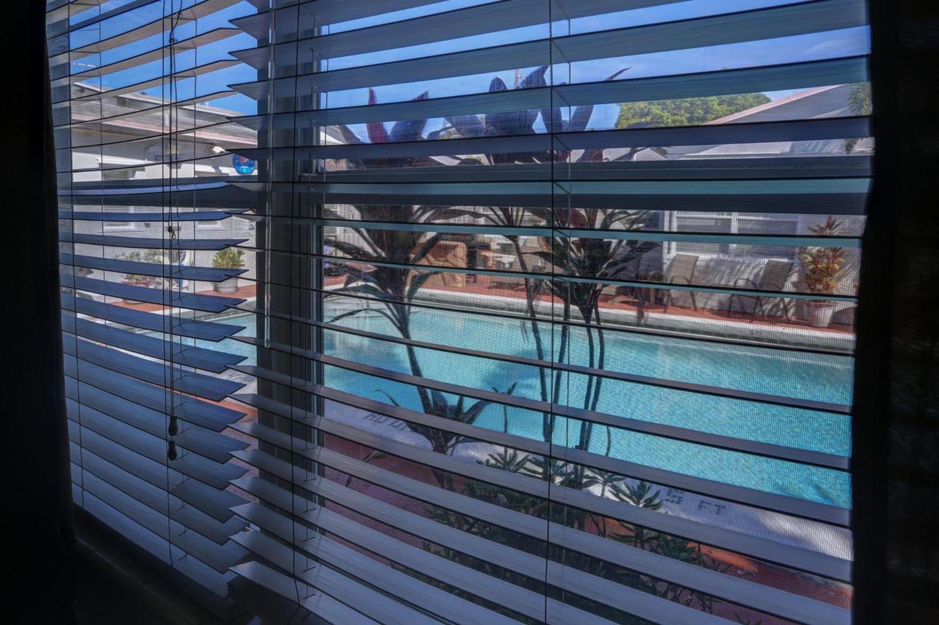Richard's Motel Courtyard photo 4