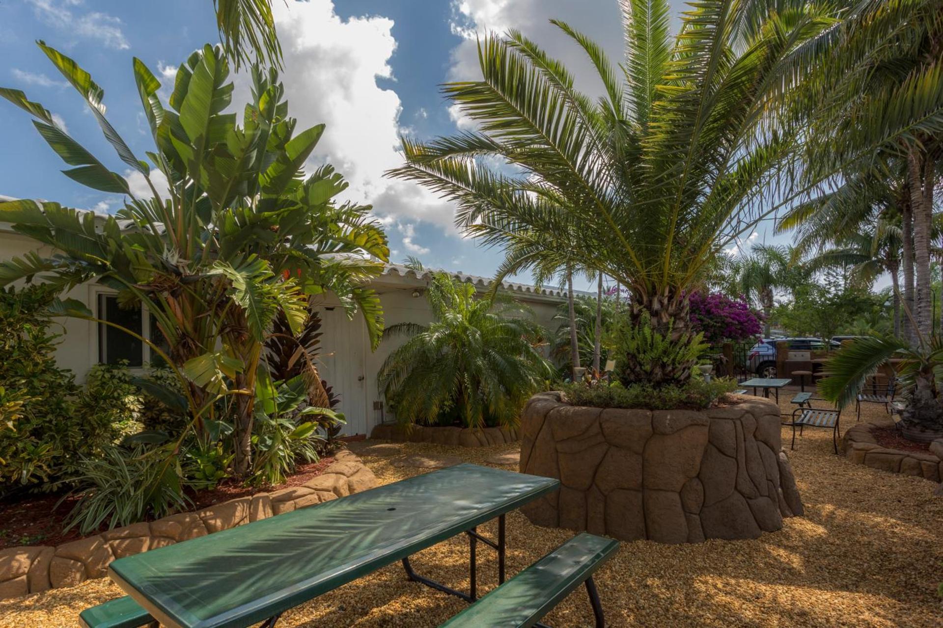 Green Seas Motel photo 30