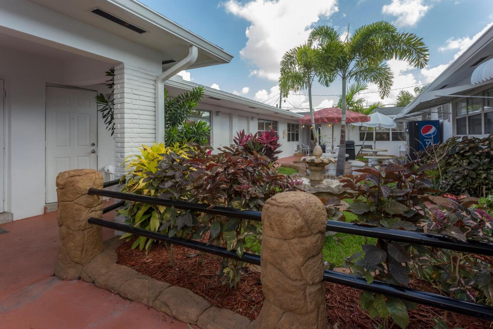 Green Seas Motel photo 36