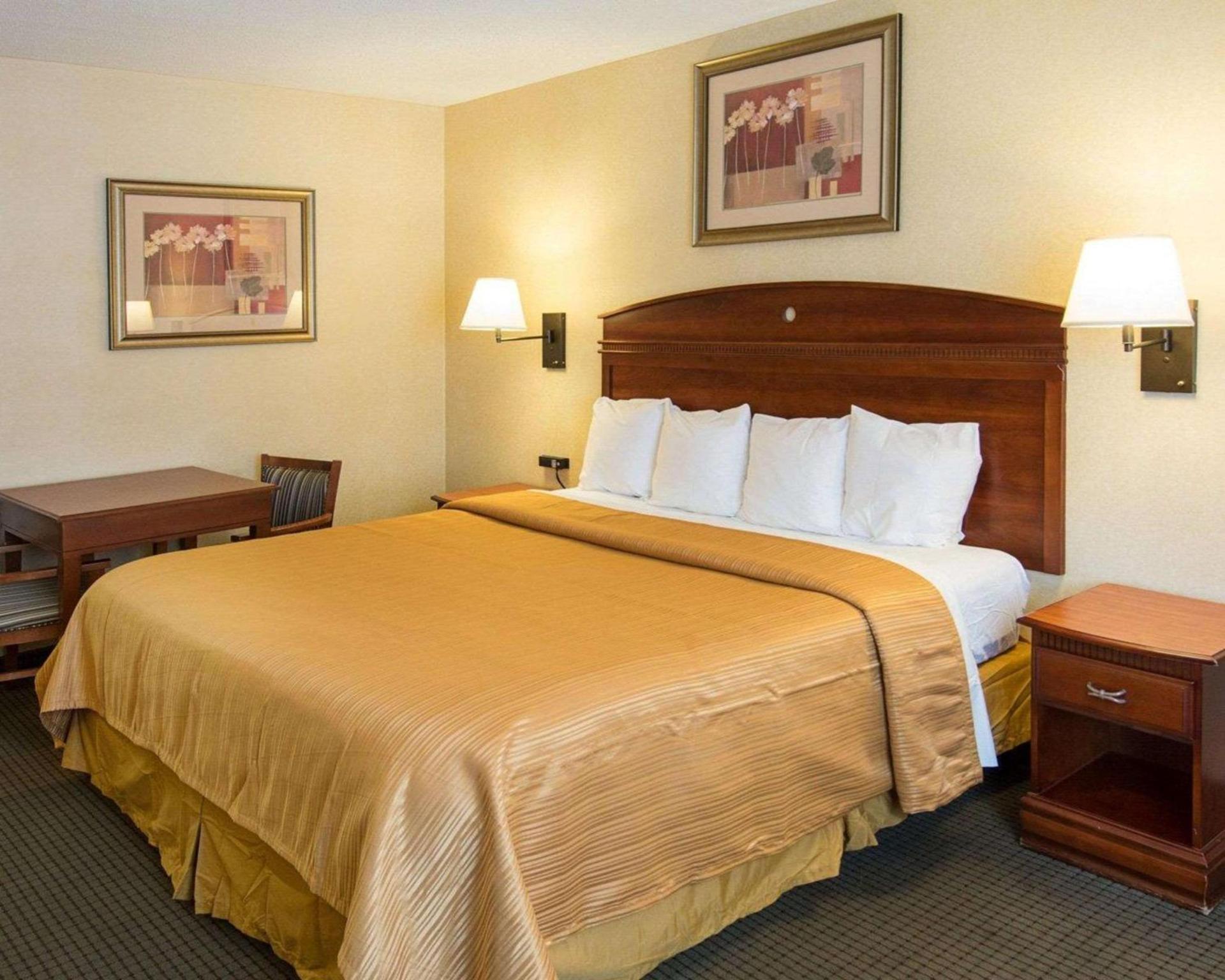 Quality Inn Takoma Park photo 11