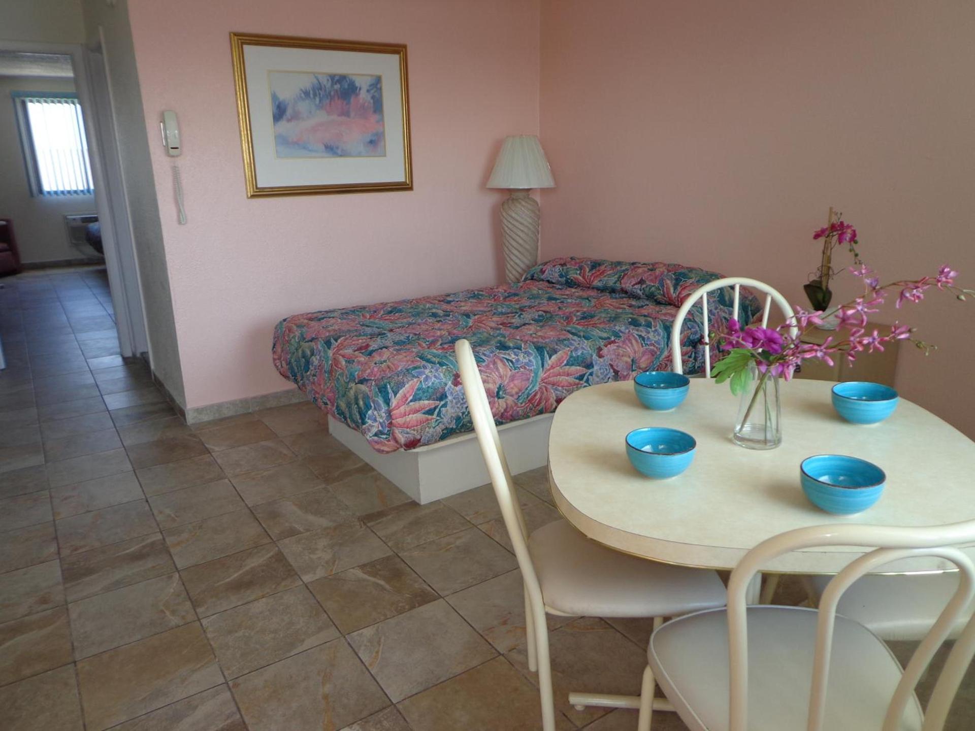 Isle of Palms Motel photo 12