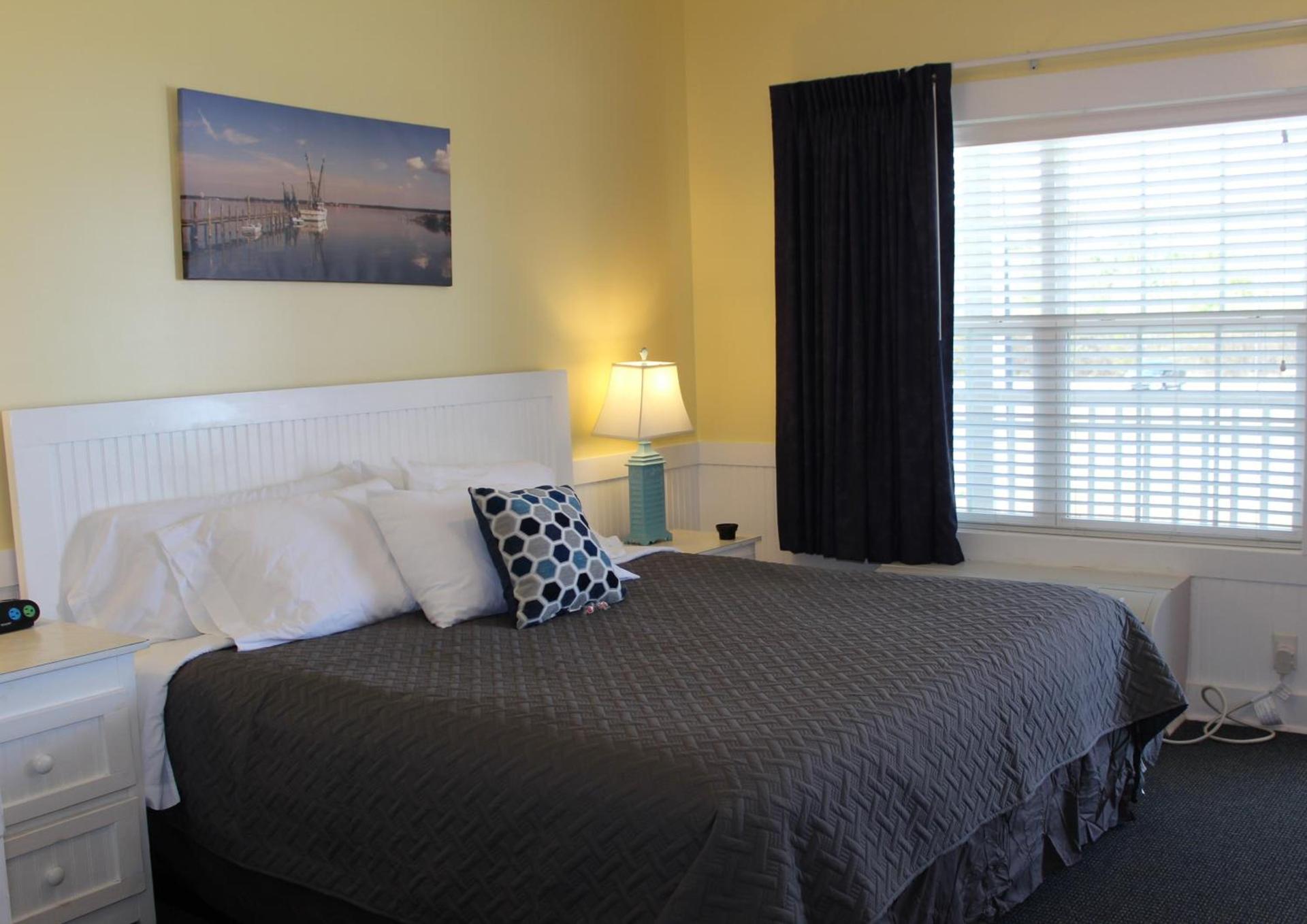 Topsail Shores Inn photo 4