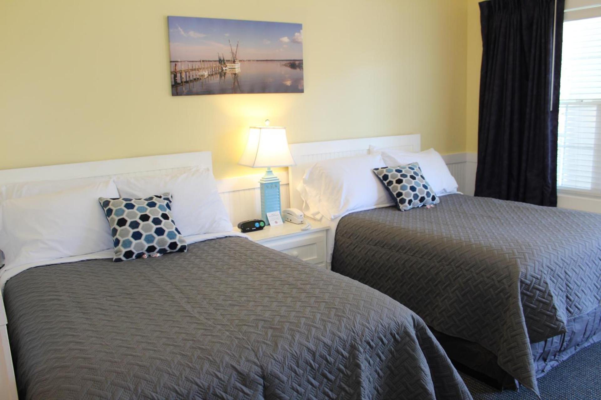 Topsail Shores Inn photo 2