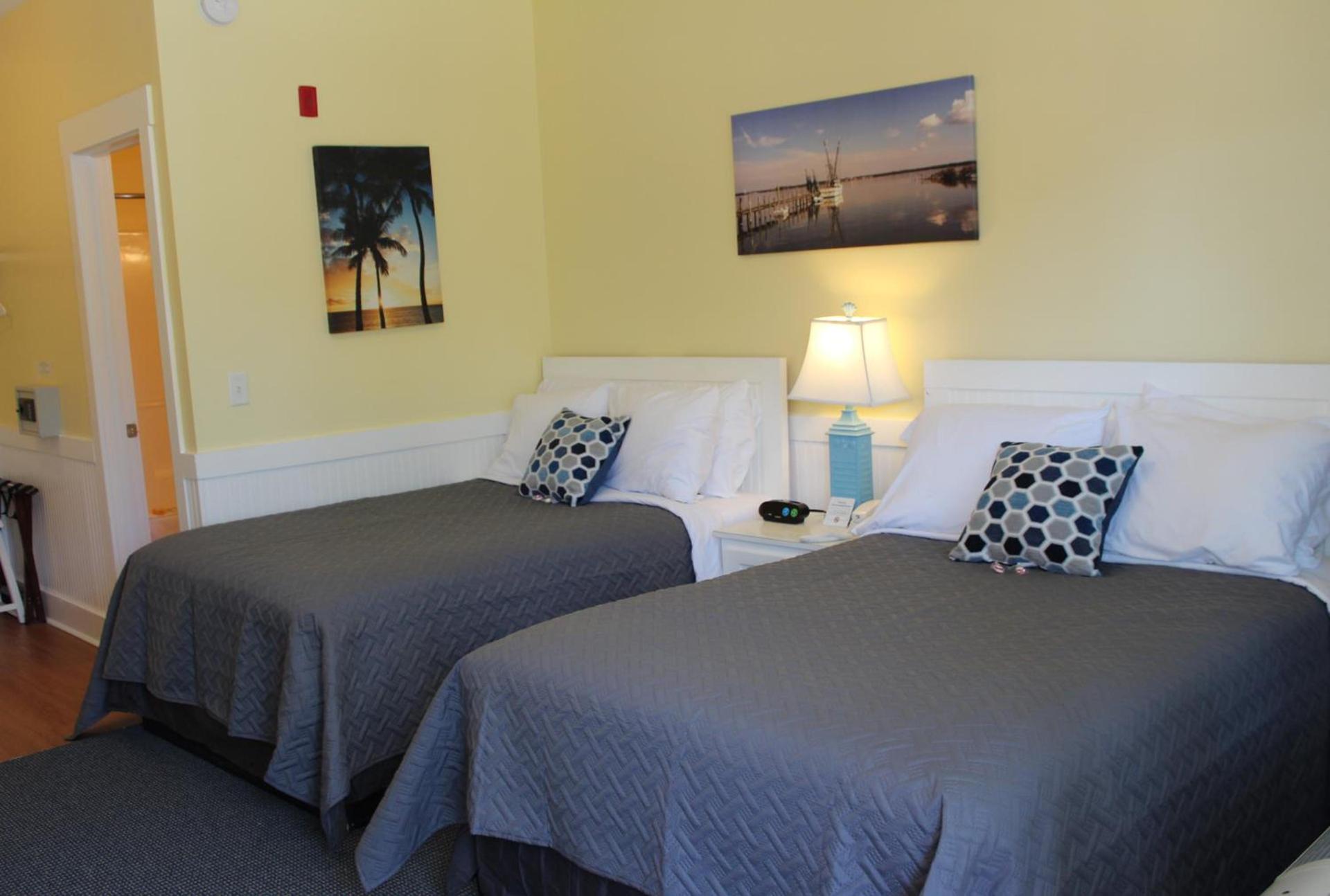 Topsail Shores Inn photo 3