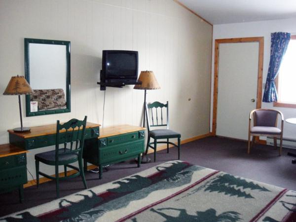 Hiawatha Lodge Inn photo 18