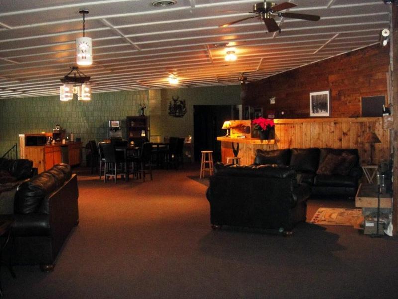 Hiawatha Lodge Inn photo 27