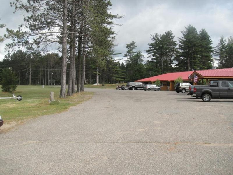 Hiawatha Lodge Inn photo 40