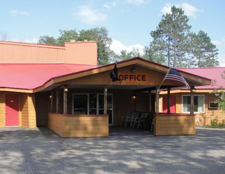Hiawatha Lodge Inn photo 38