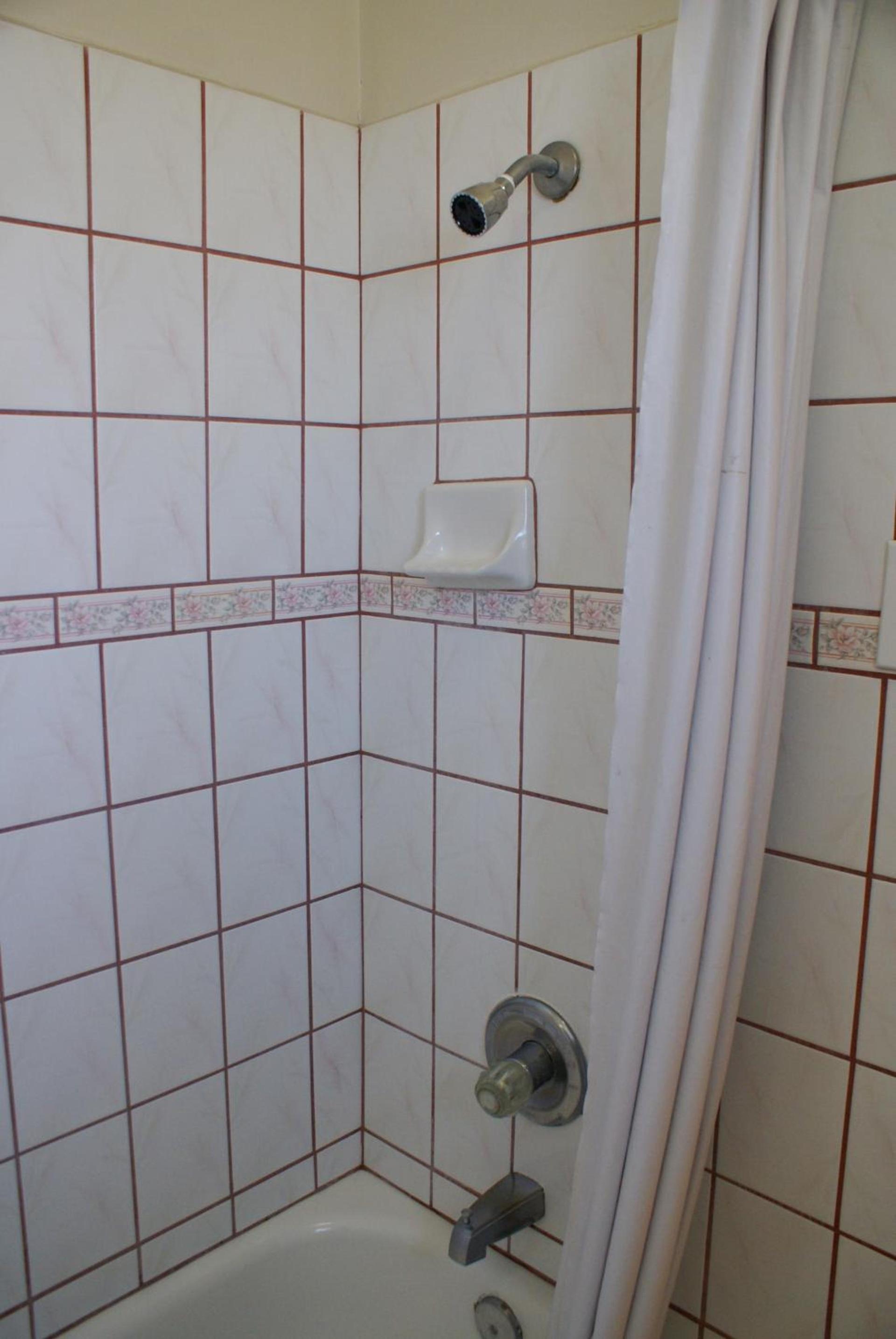 Sahara Motel photo 18