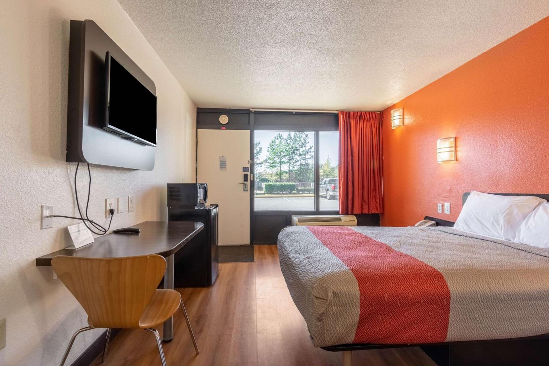Motel 6-Little Rock, AR - West photo 5