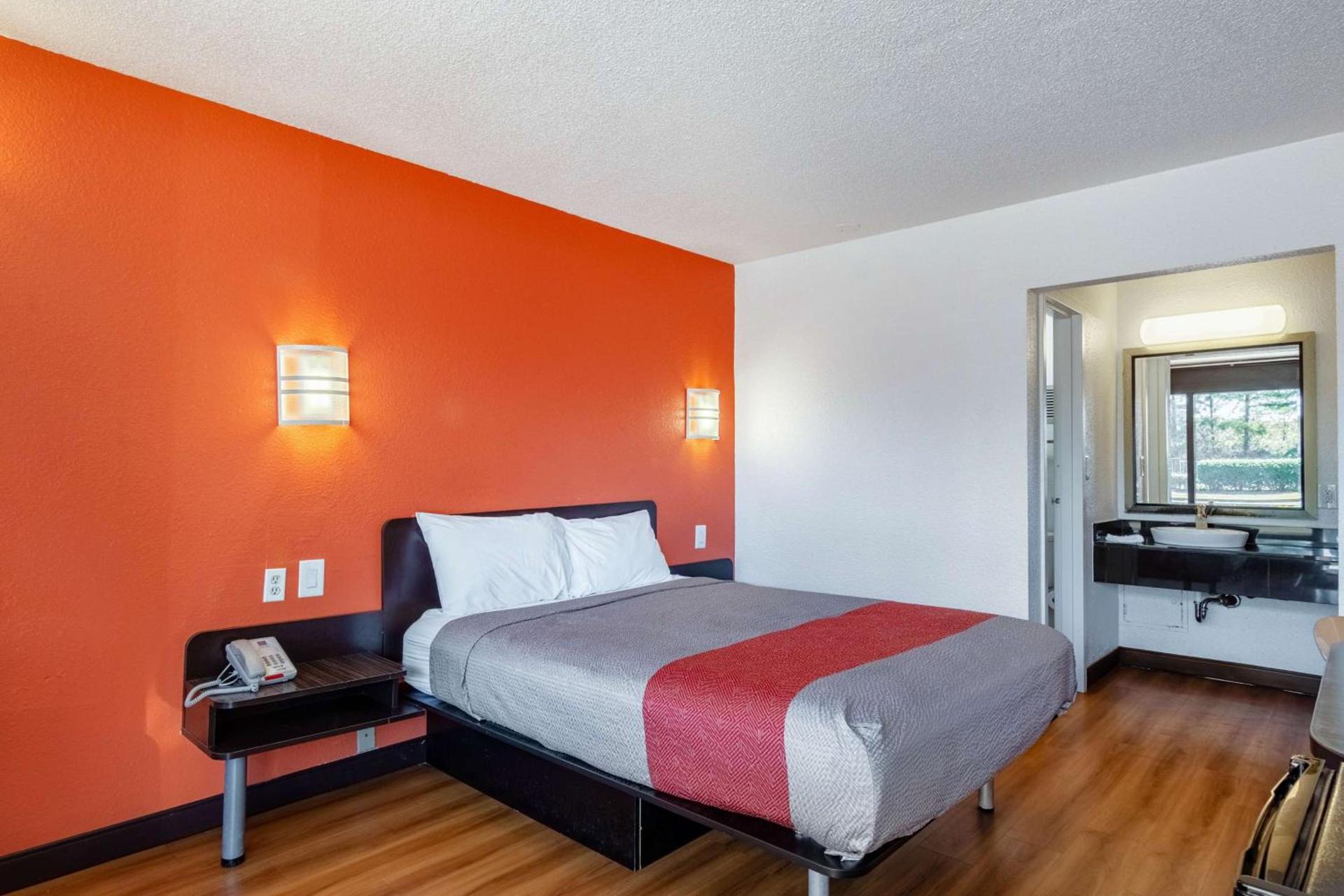 Motel 6-Little Rock, AR - West photo 3