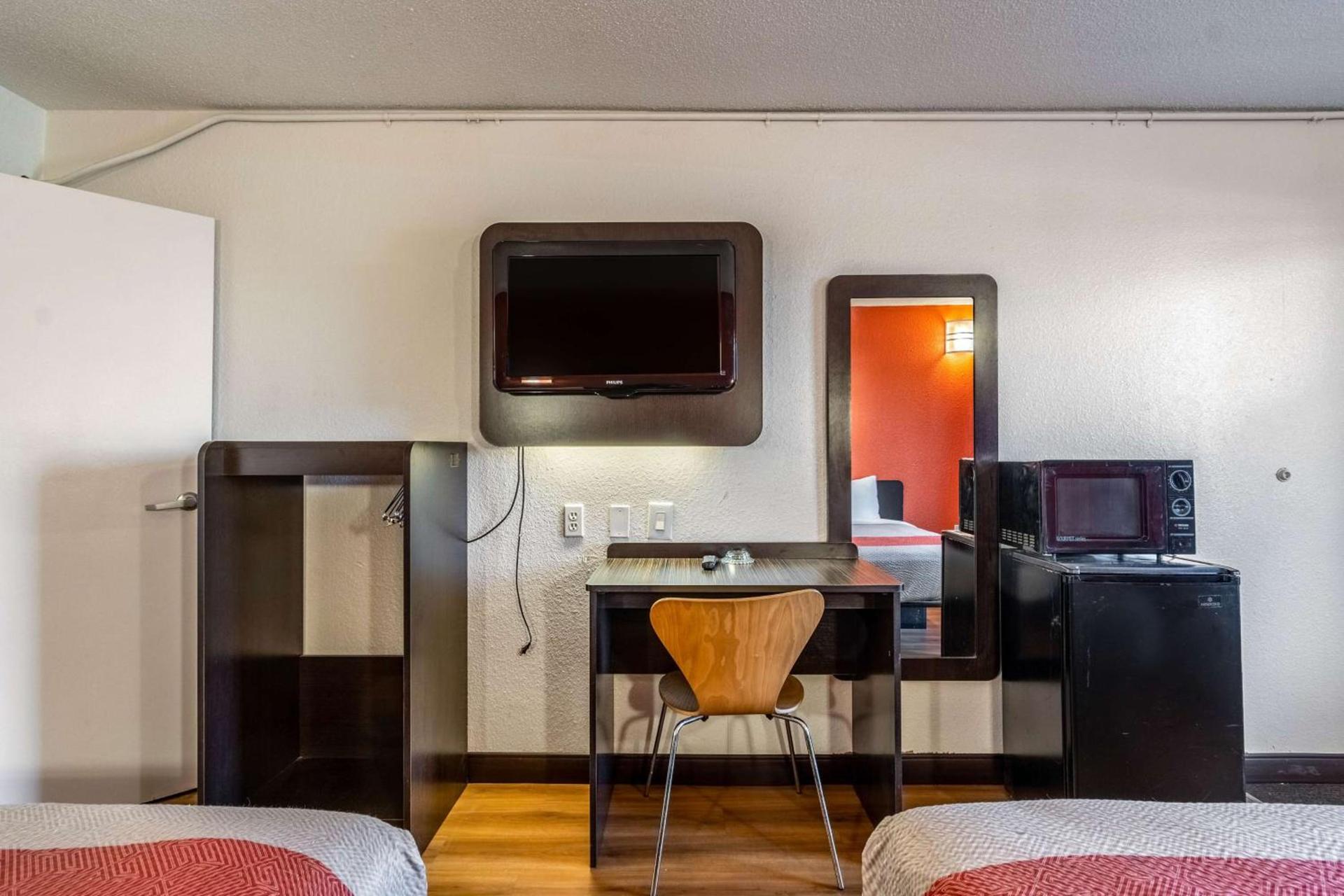 Motel 6-Little Rock, AR - West photo 16
