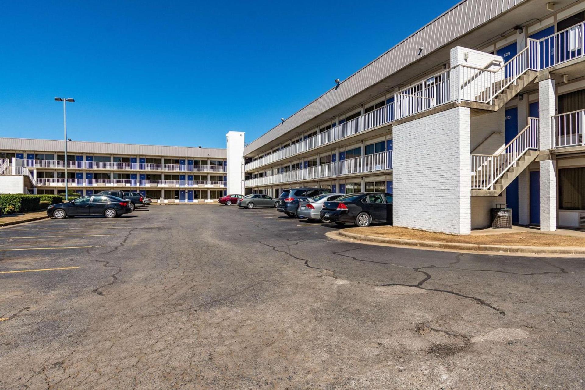 Motel 6-Little Rock, AR - West photo 2
