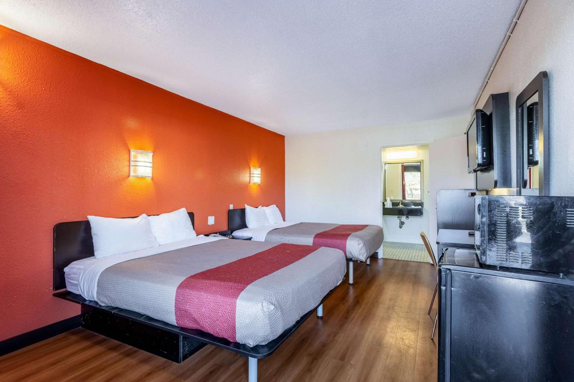 Motel 6-Little Rock, AR - West photo 15