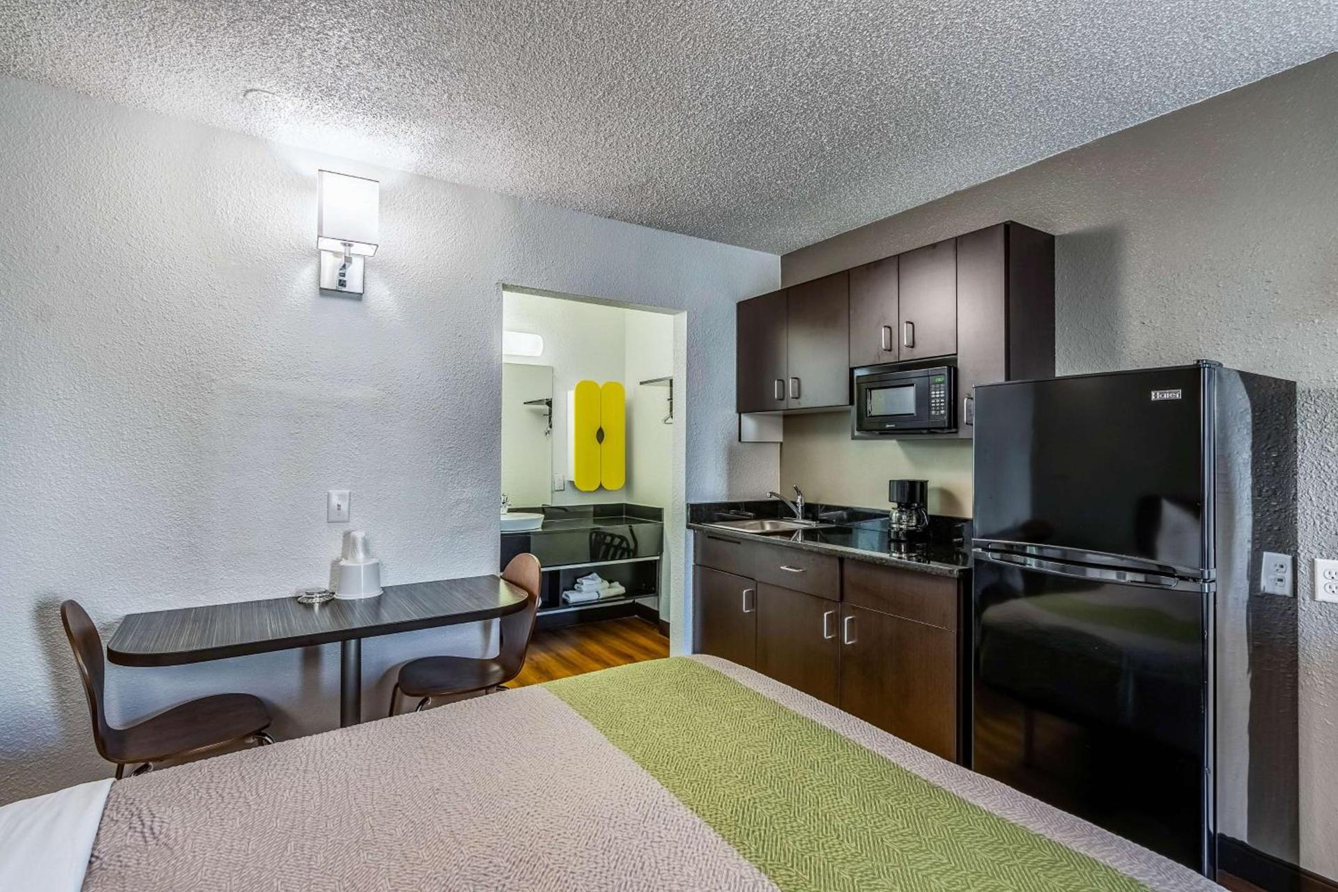 Studio 6-Little Rock, AR - West photo 13