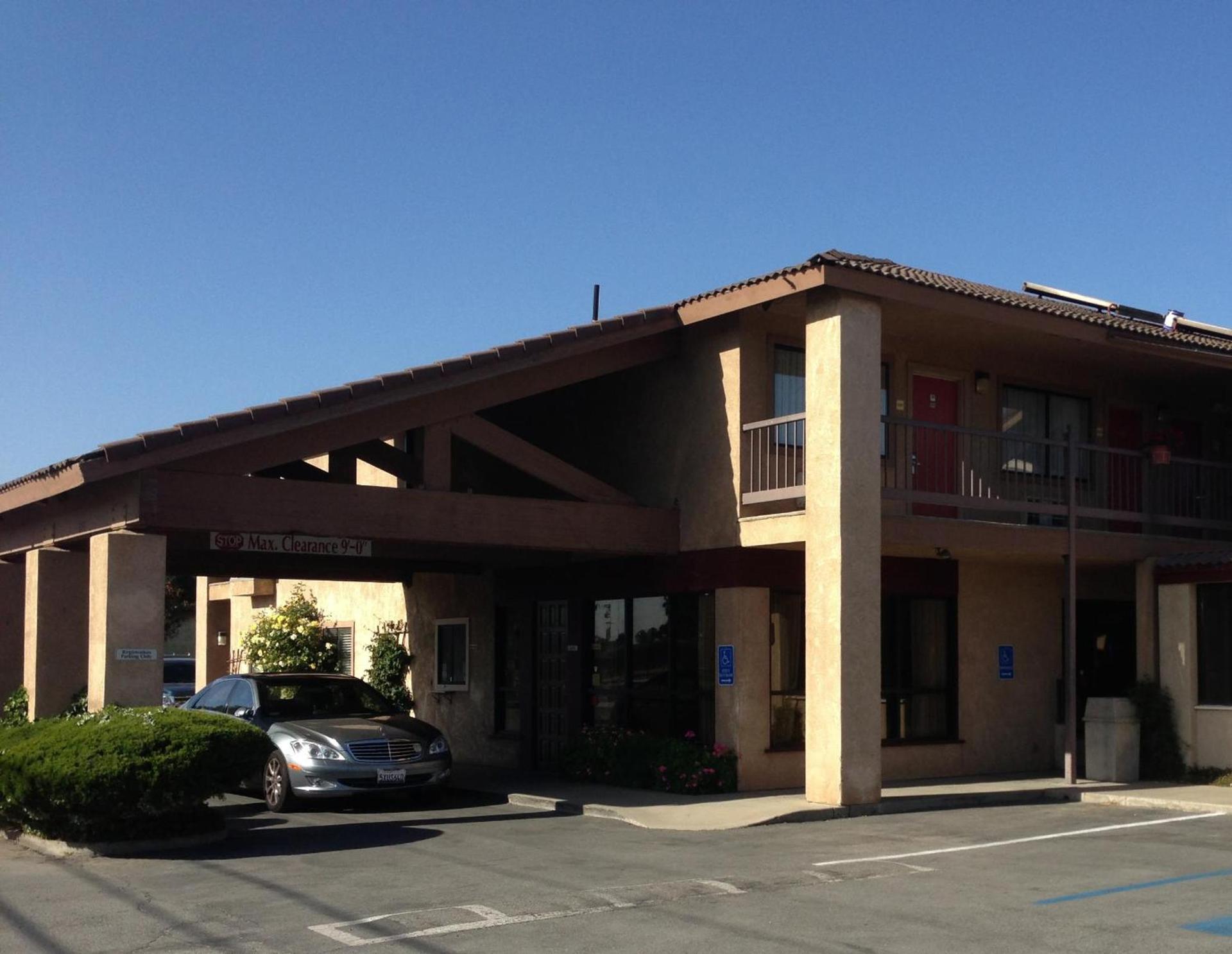 Motel 6 Soledad, CA photo 1