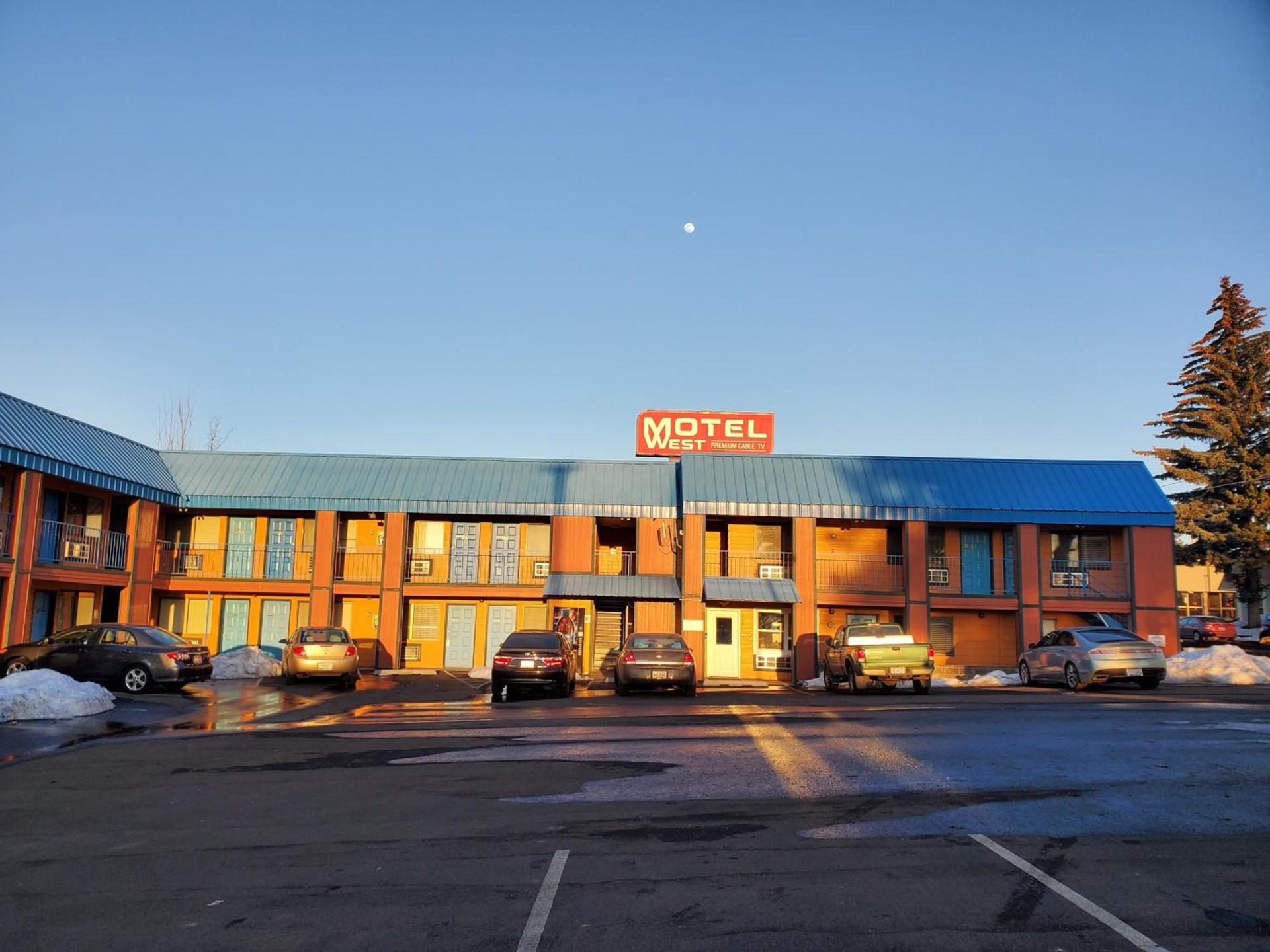 Motel West photo 55