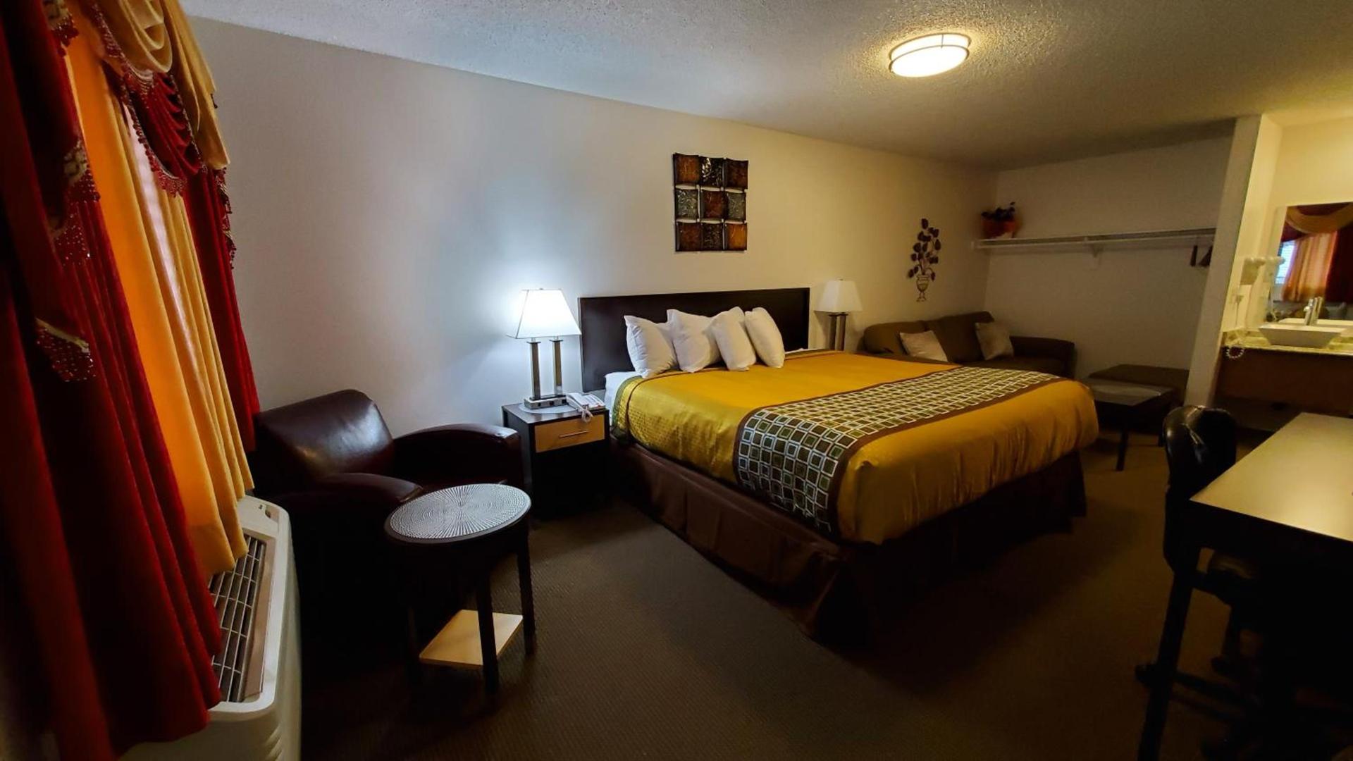 Motel West photo 17