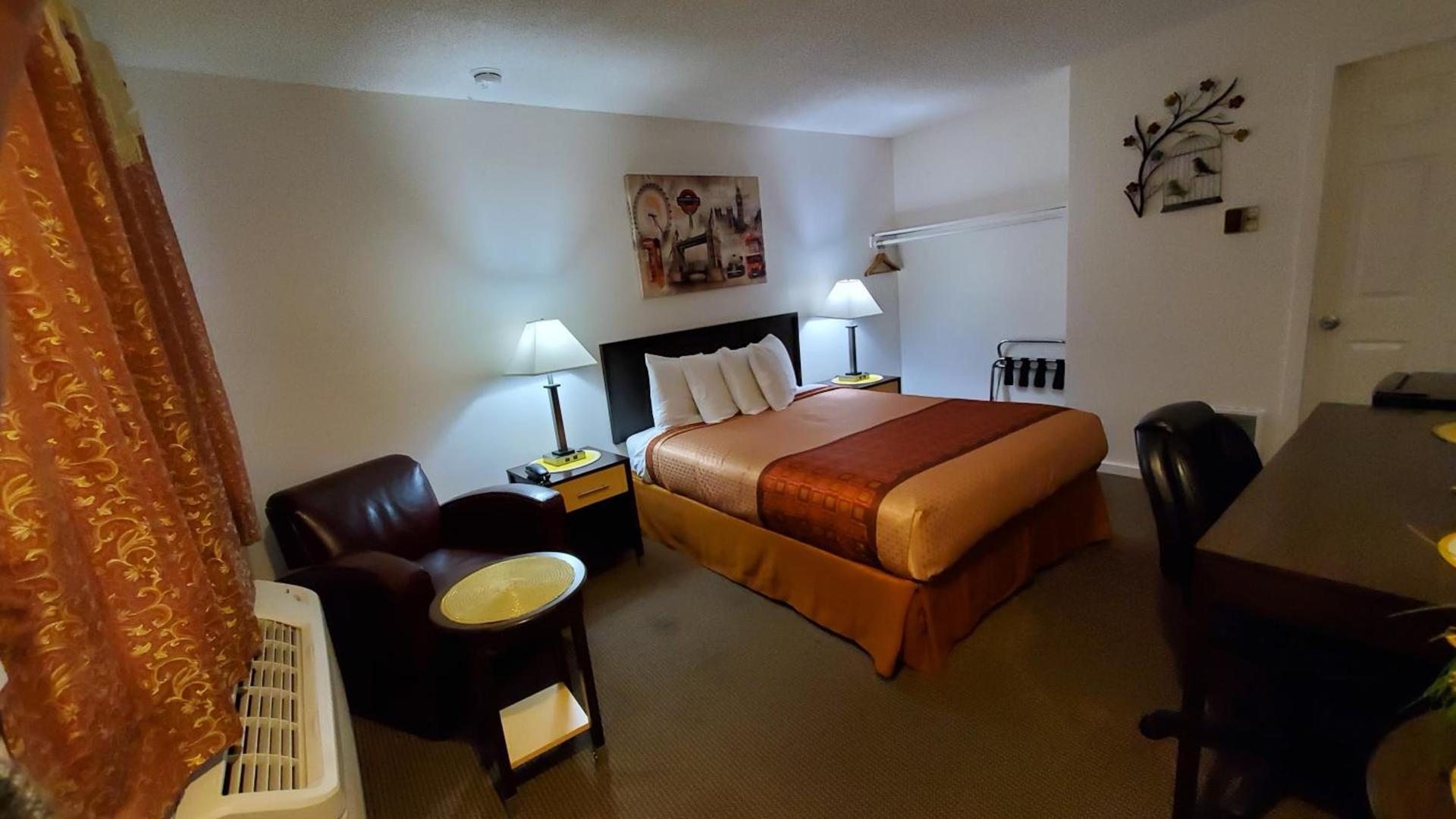 Motel West photo 34