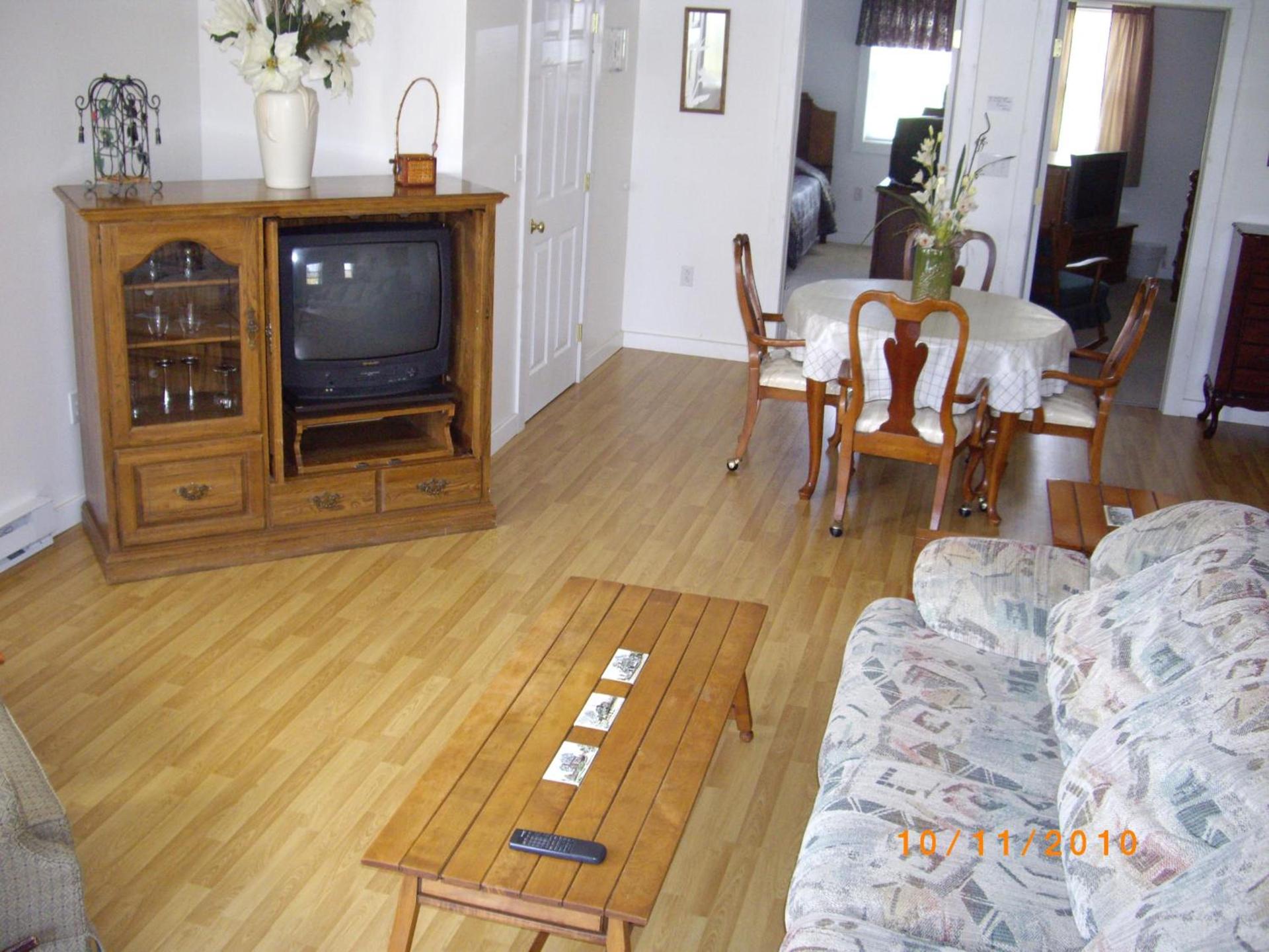 Lakeview Motel & Apartments photo 11