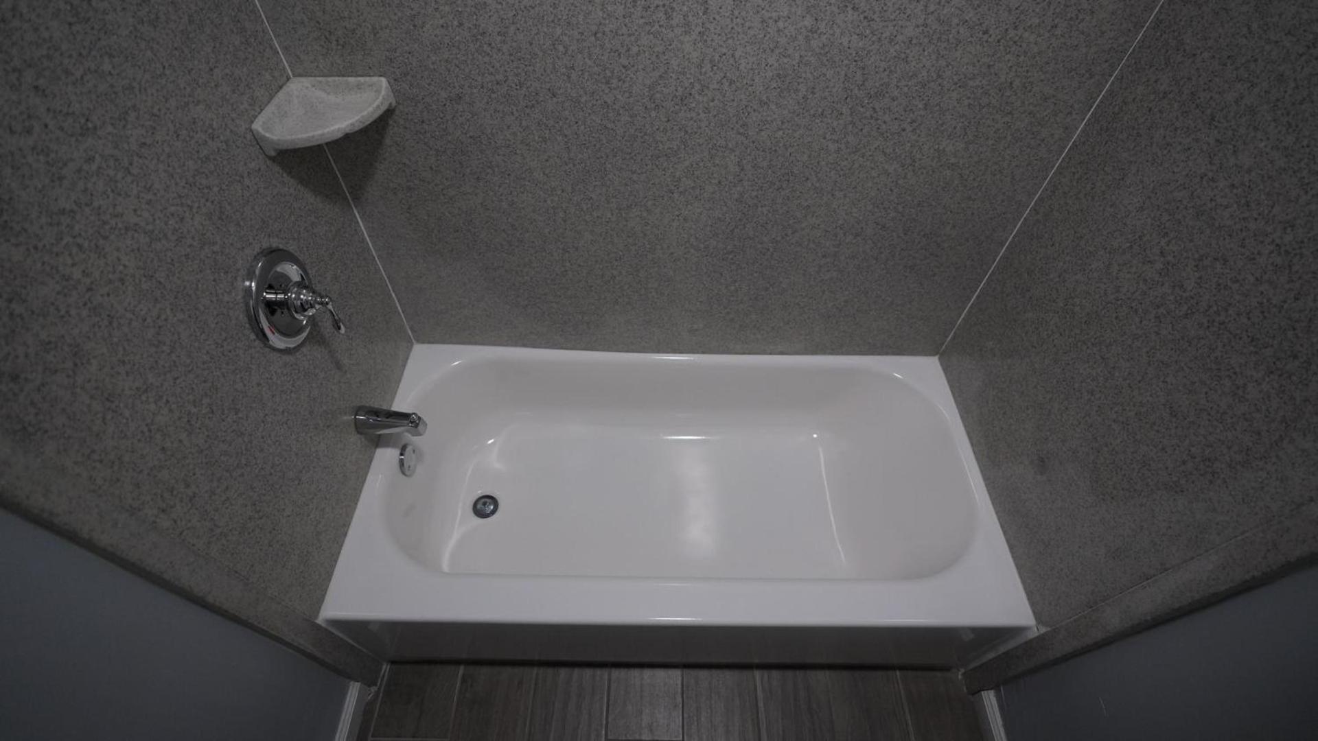 Columbus Inn and Suites photo 21