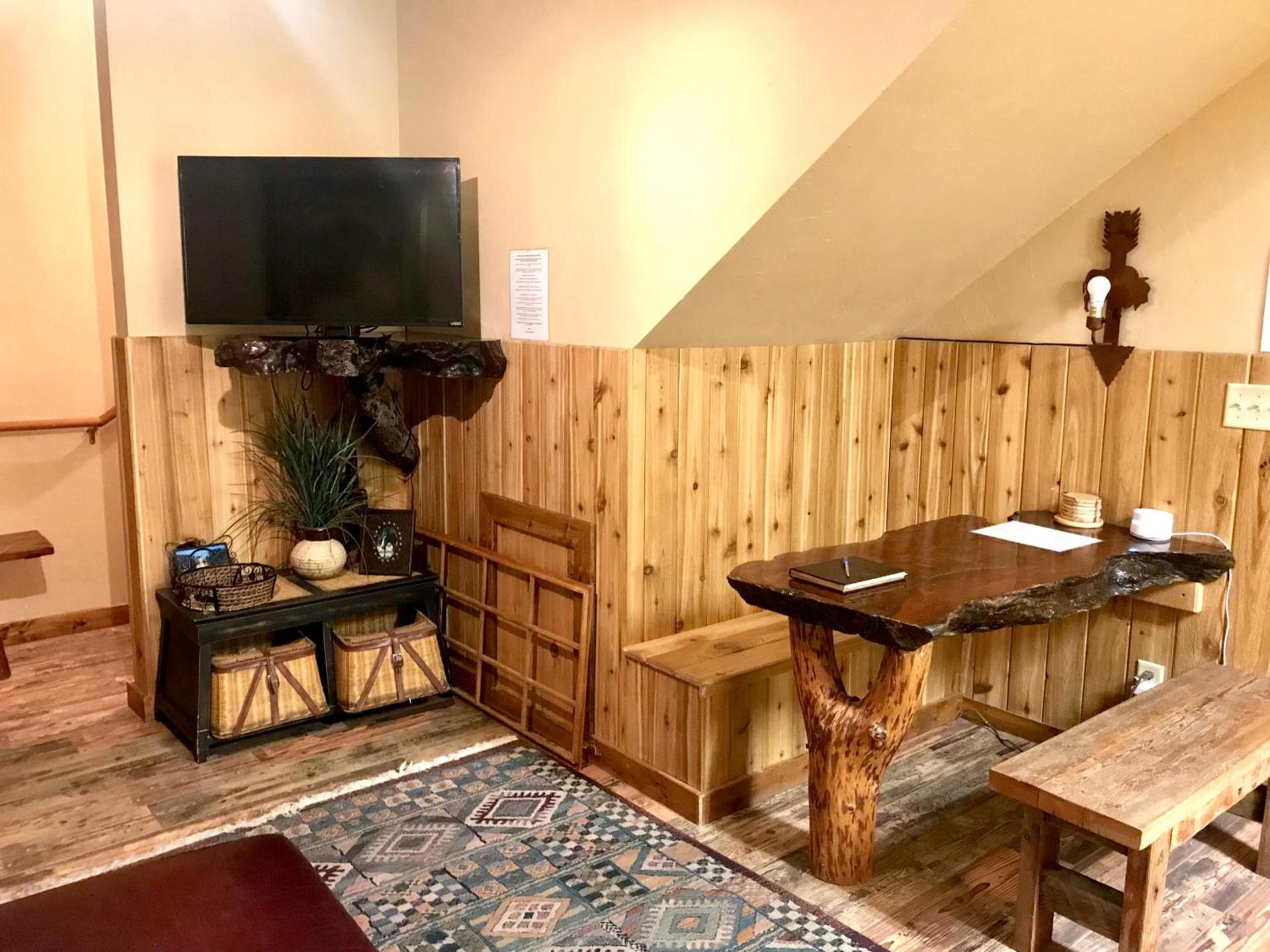 Cowboy's Lodge photo 21