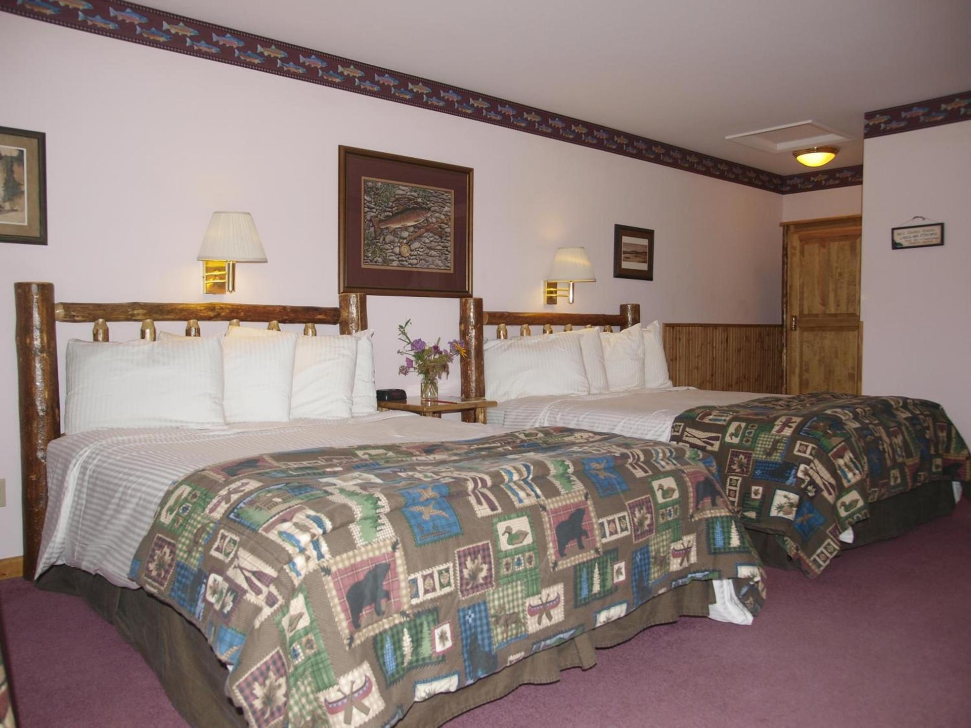 Yellowstone Basin Inn photo 13