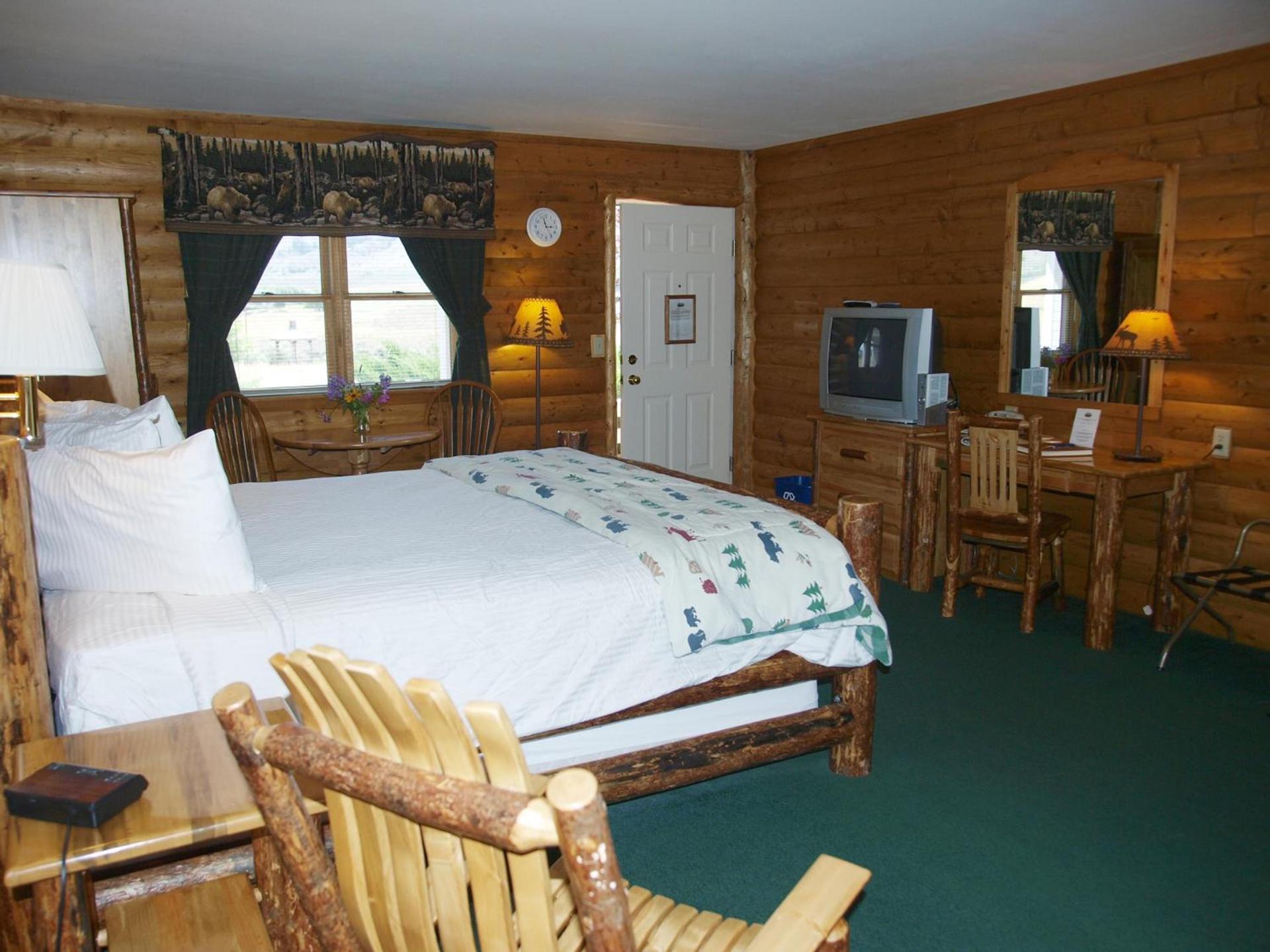 Yellowstone Basin Inn photo 10