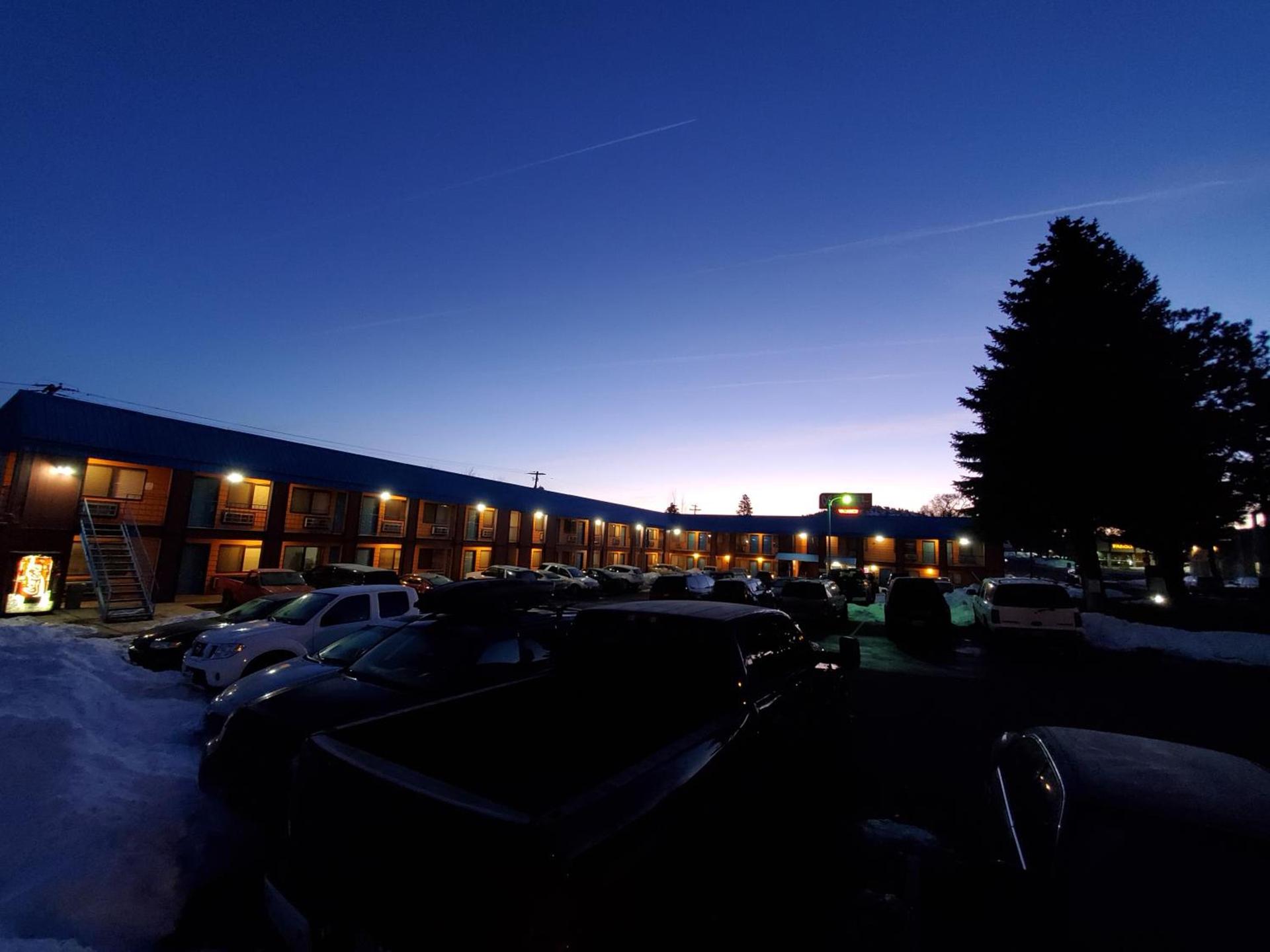 Motel West photo 24