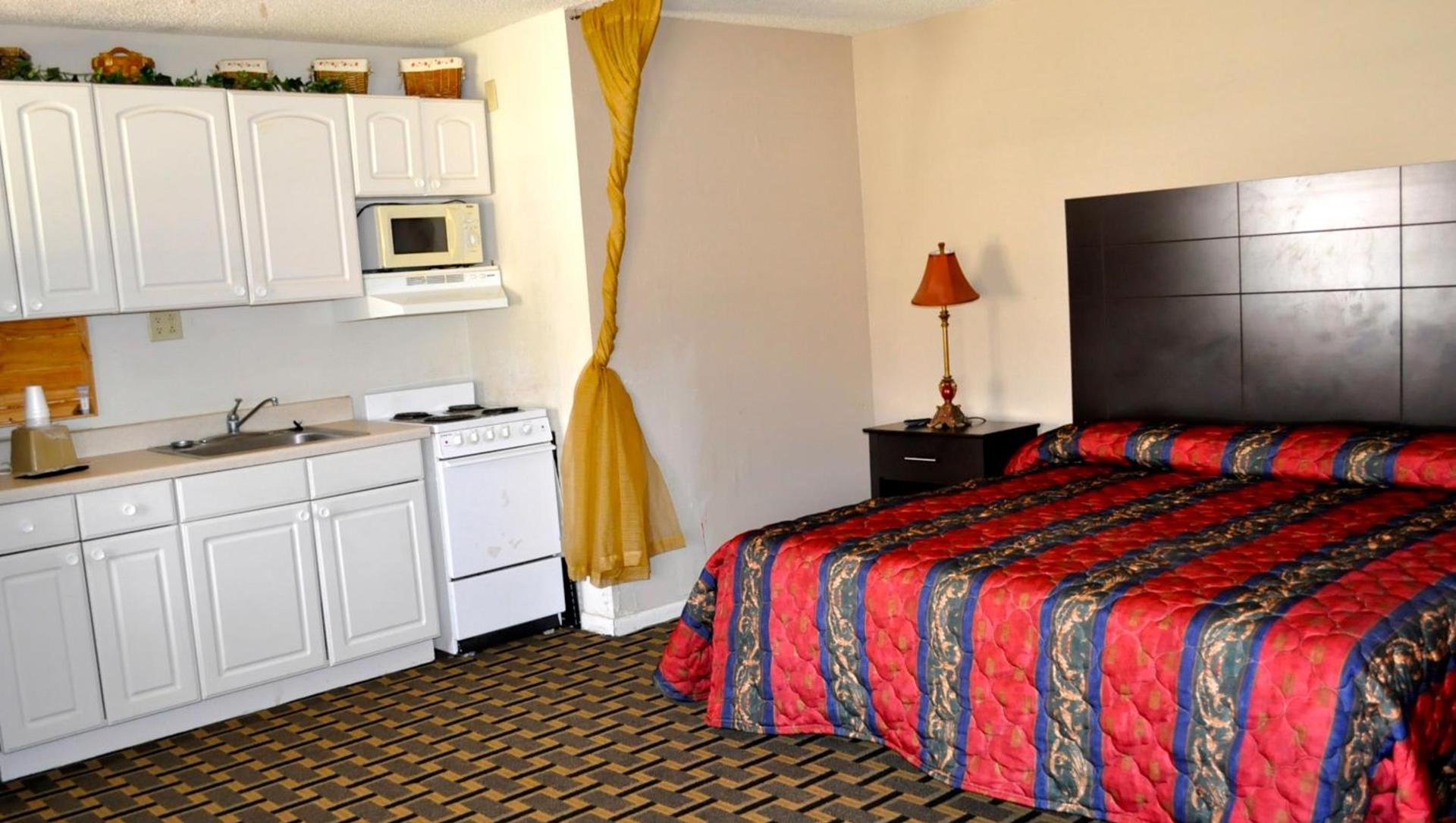 Andrews Motor Inn photo 11
