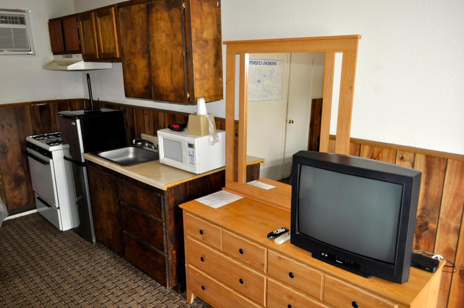 Andrews Motor Inn photo 46