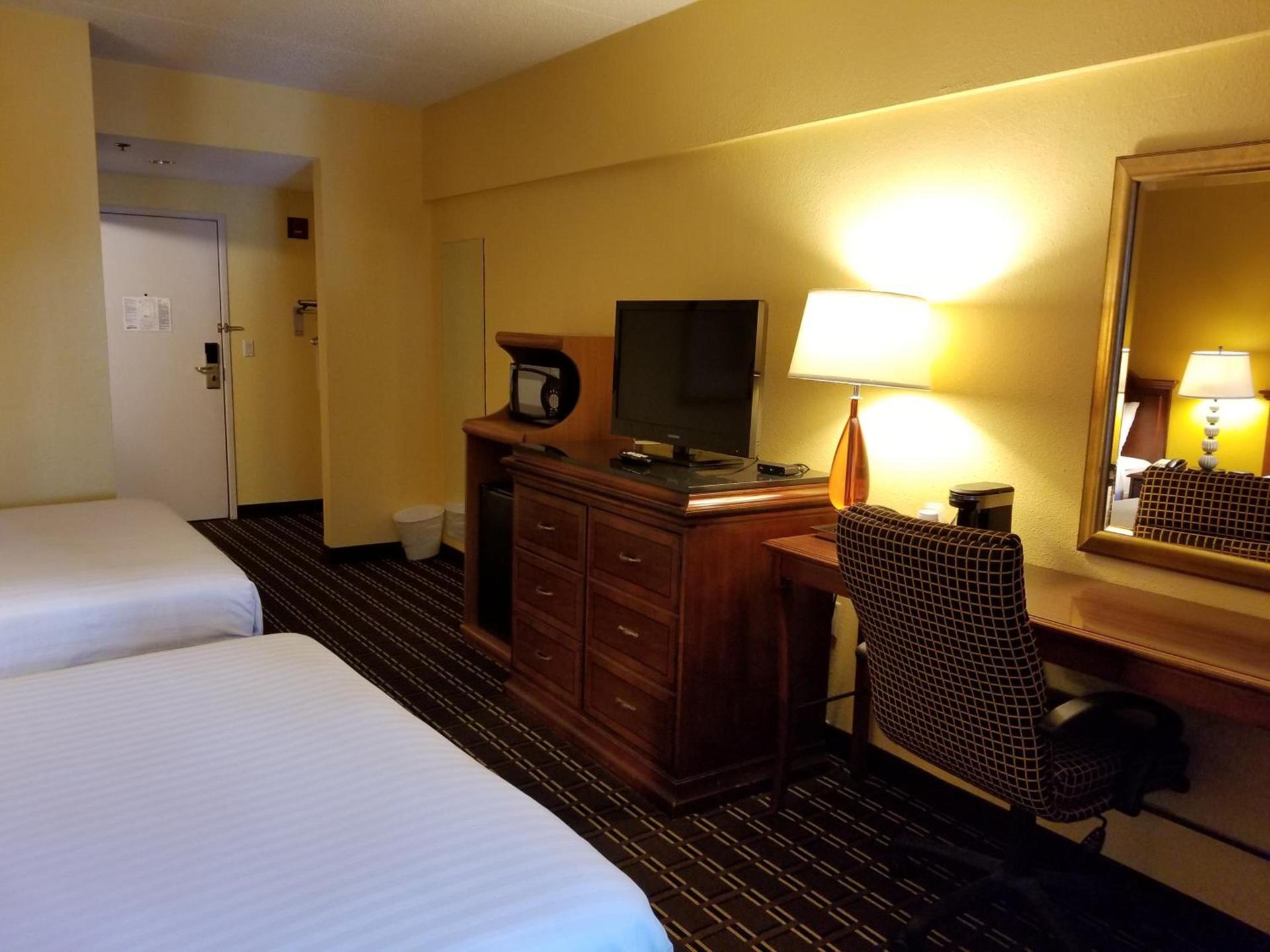 Comstock Inn & Conference Center photo 10