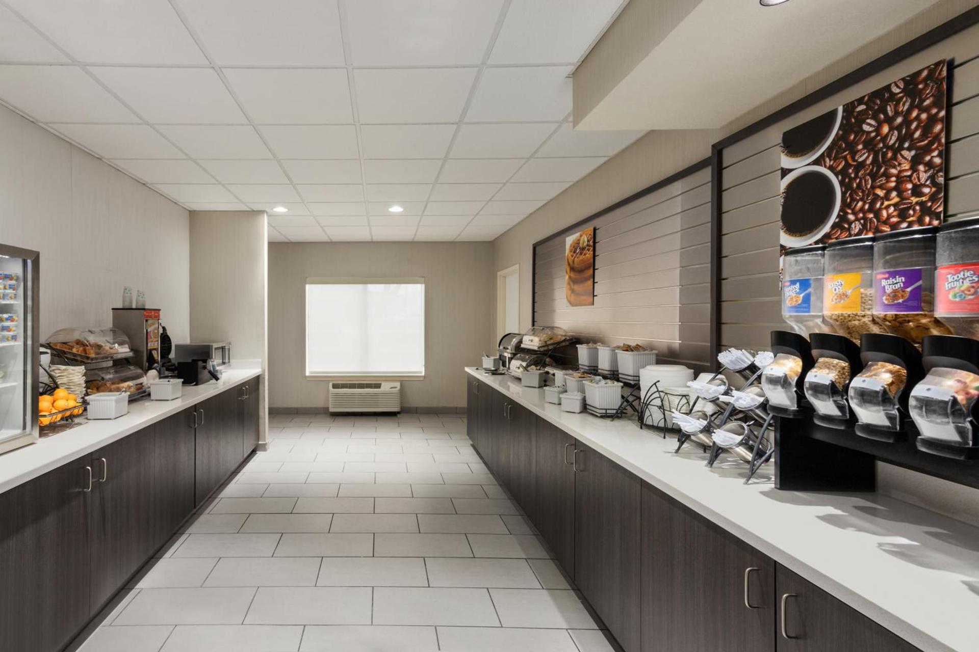 Baymont by Wyndham Springfield I-44 photo 10