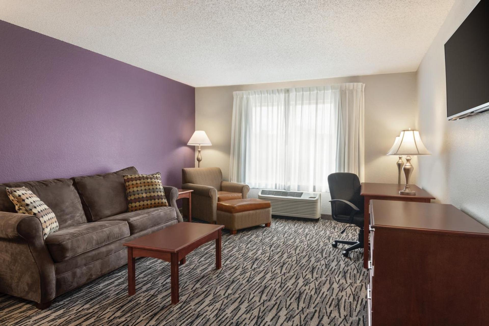 Baymont by Wyndham Springfield I-44 photo 22