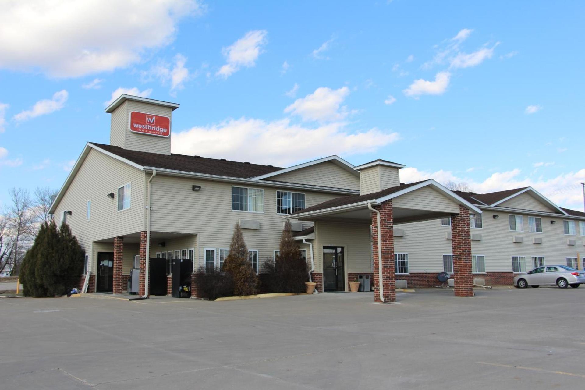 Westbridge Inn & Suites photo 13