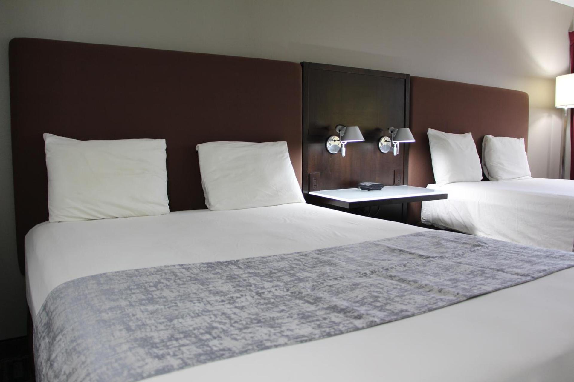 Westbridge Inn & Suites photo 11