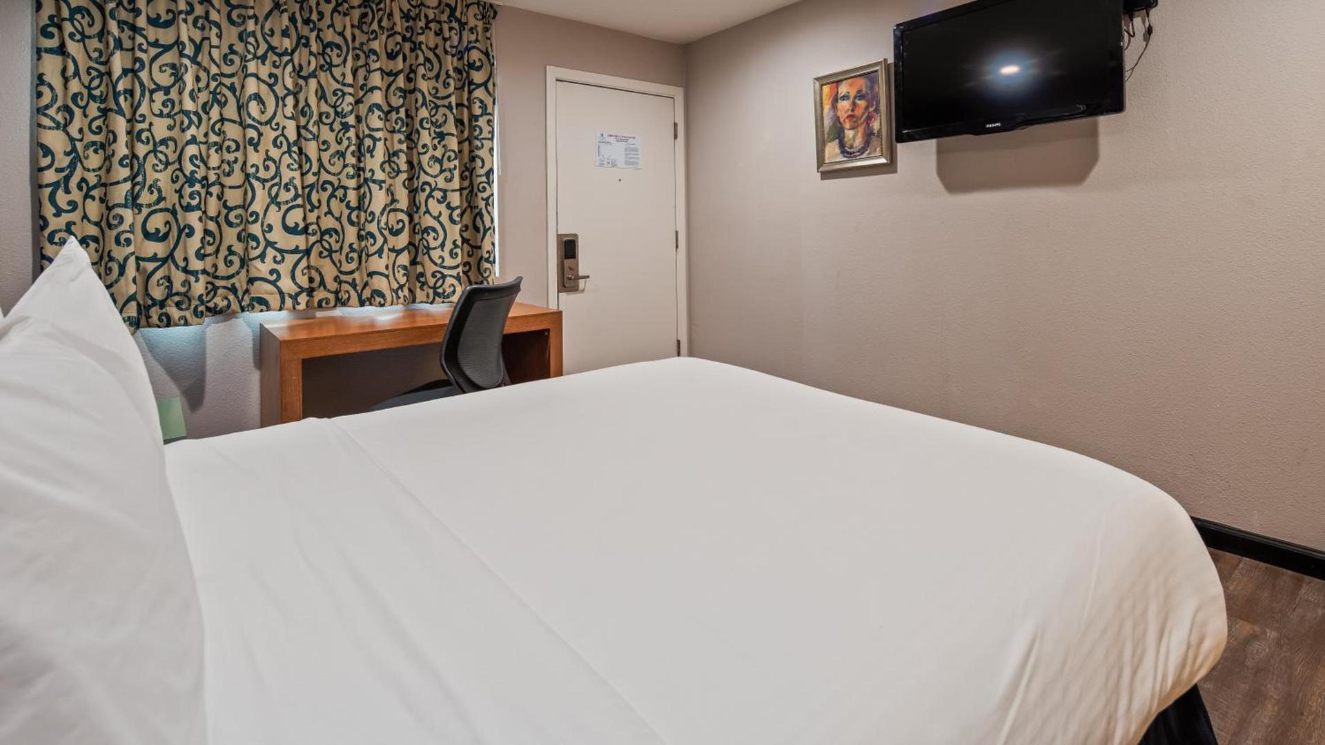 Motel 6 Ridgecrest, CA China Lake photo 21