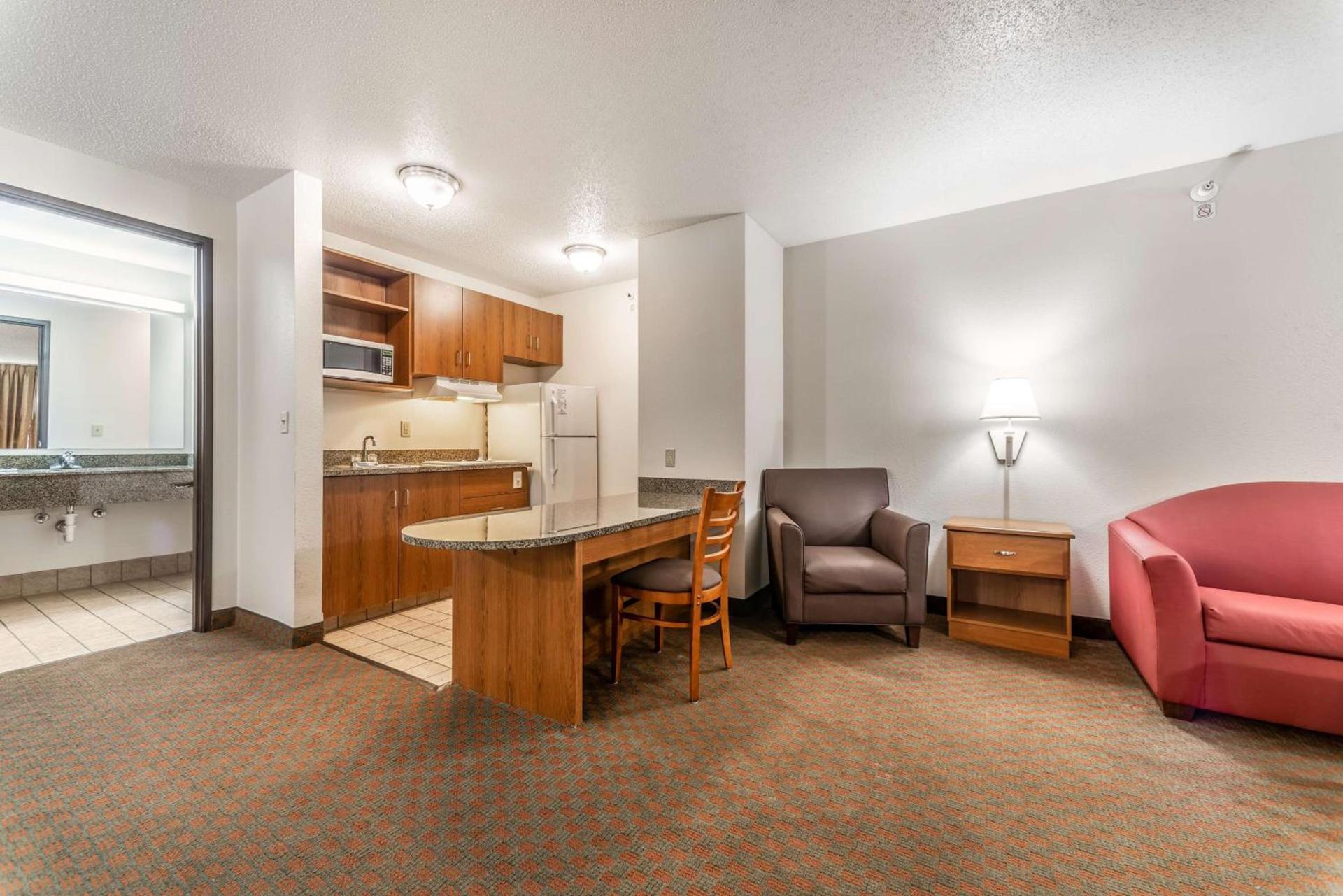 Welcome Suites-O'Fallon photo 18