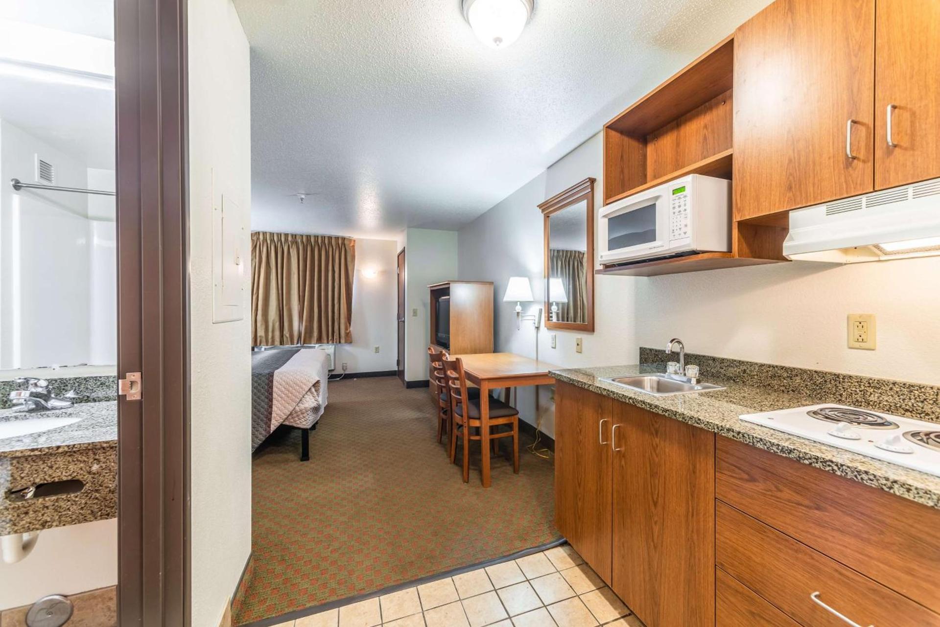 Welcome Suites-O'Fallon photo 17