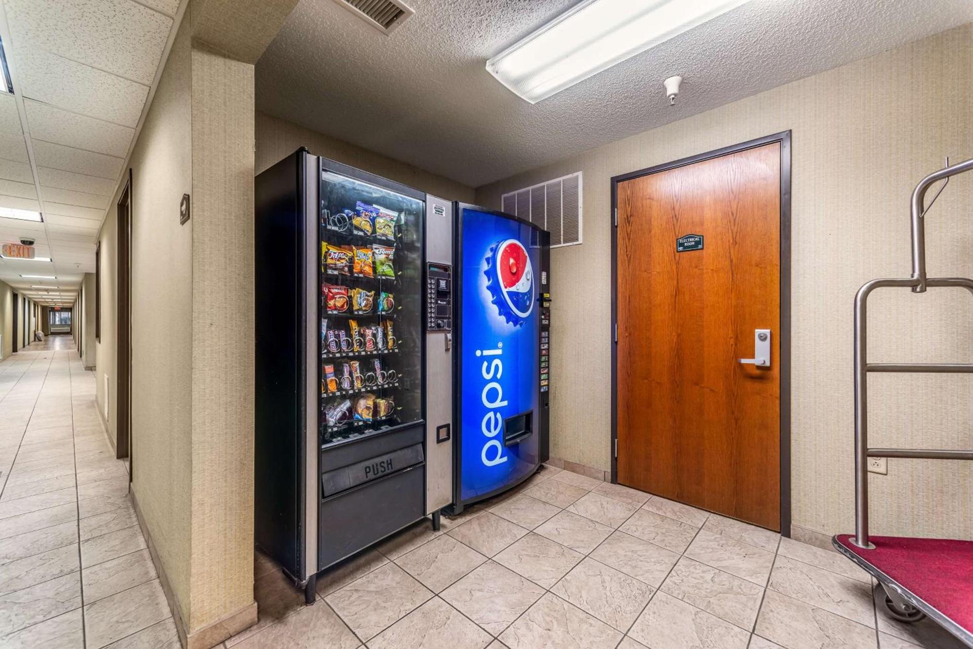 Welcome Suites-O'Fallon photo 15